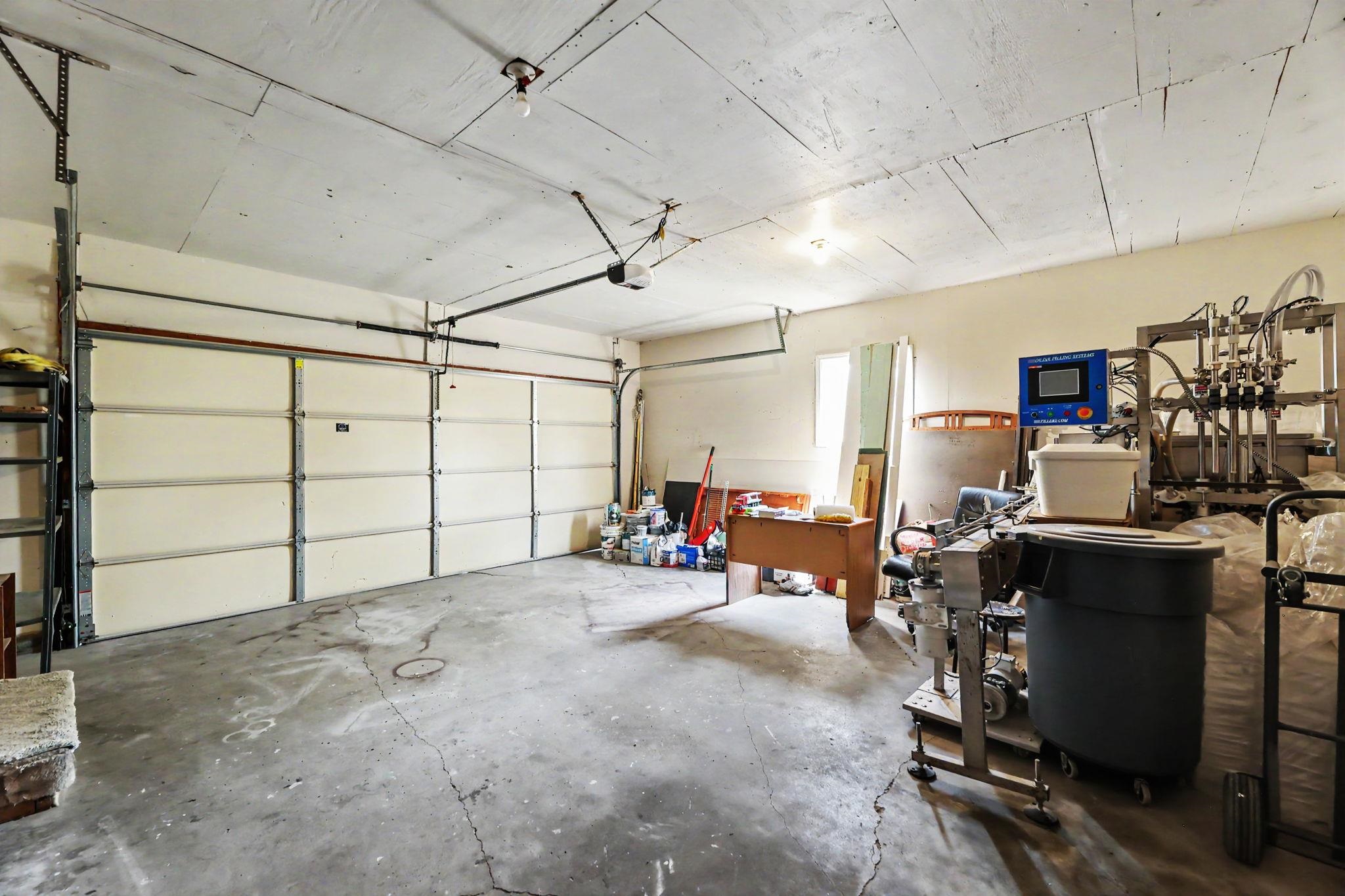 4051 Clarendon Bel Aire KS 67220