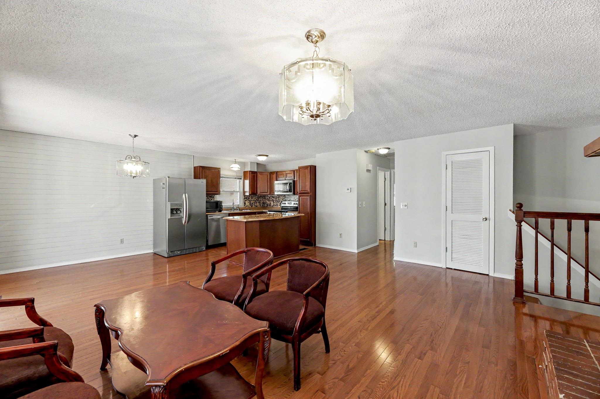4051 Clarendon Bel Aire KS 67220