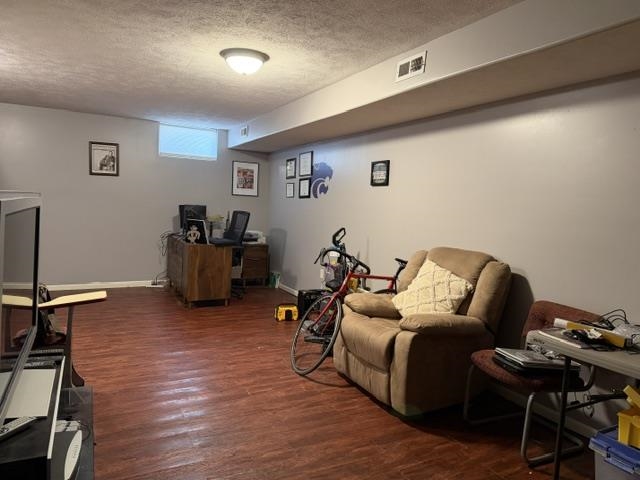 302 E 37th Avenue Hutchinson KS 67502