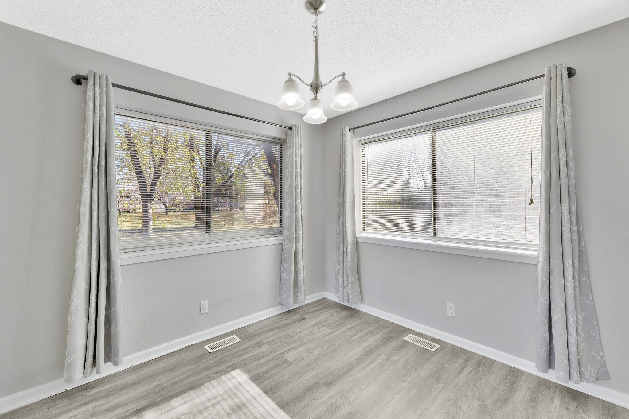 318 S Countryside Andover KS 67002