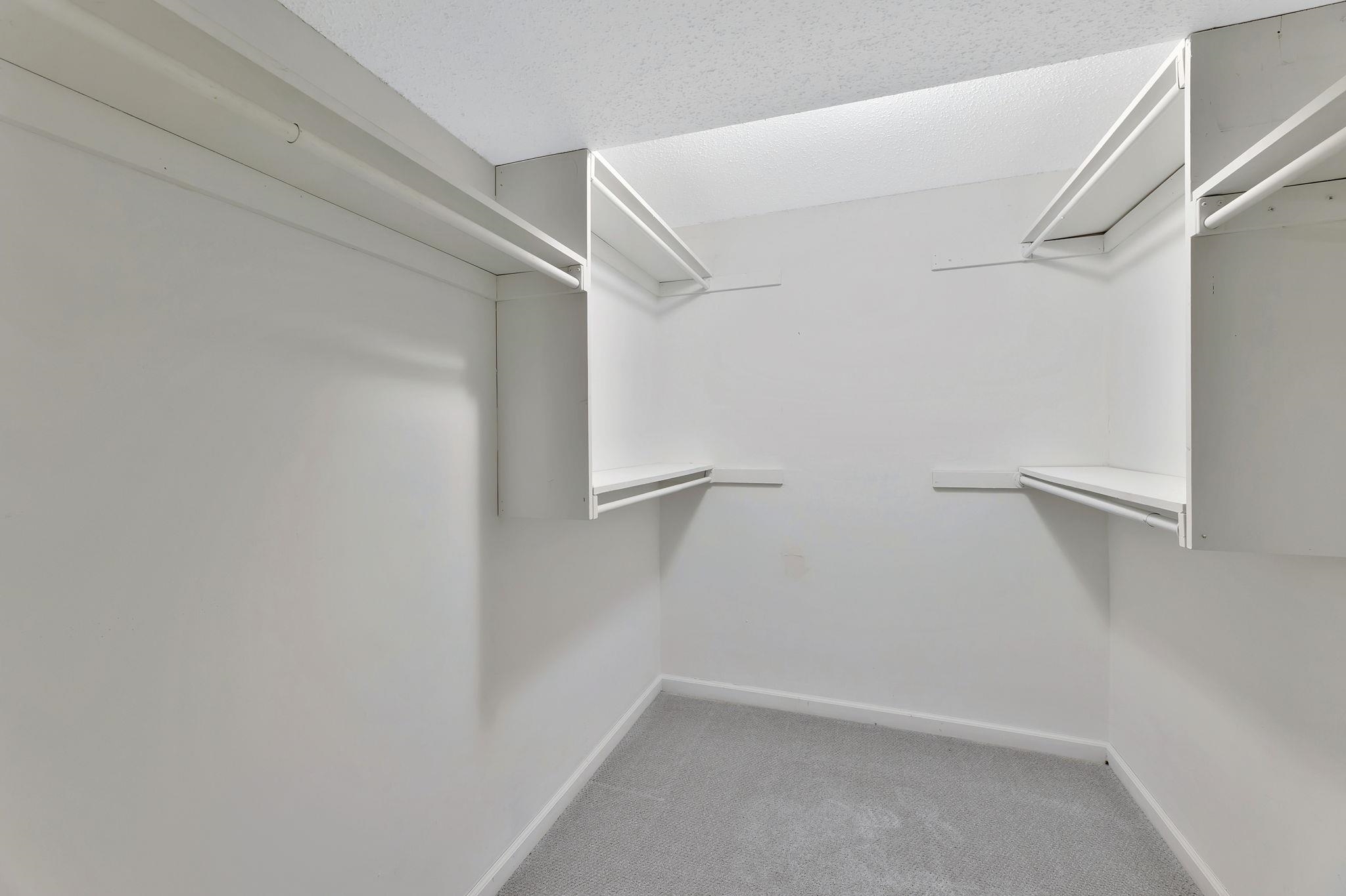 318 S Countryside Andover KS 67002