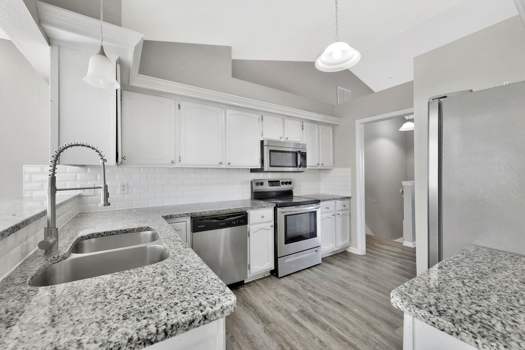 318 S Countryside Andover KS 67002