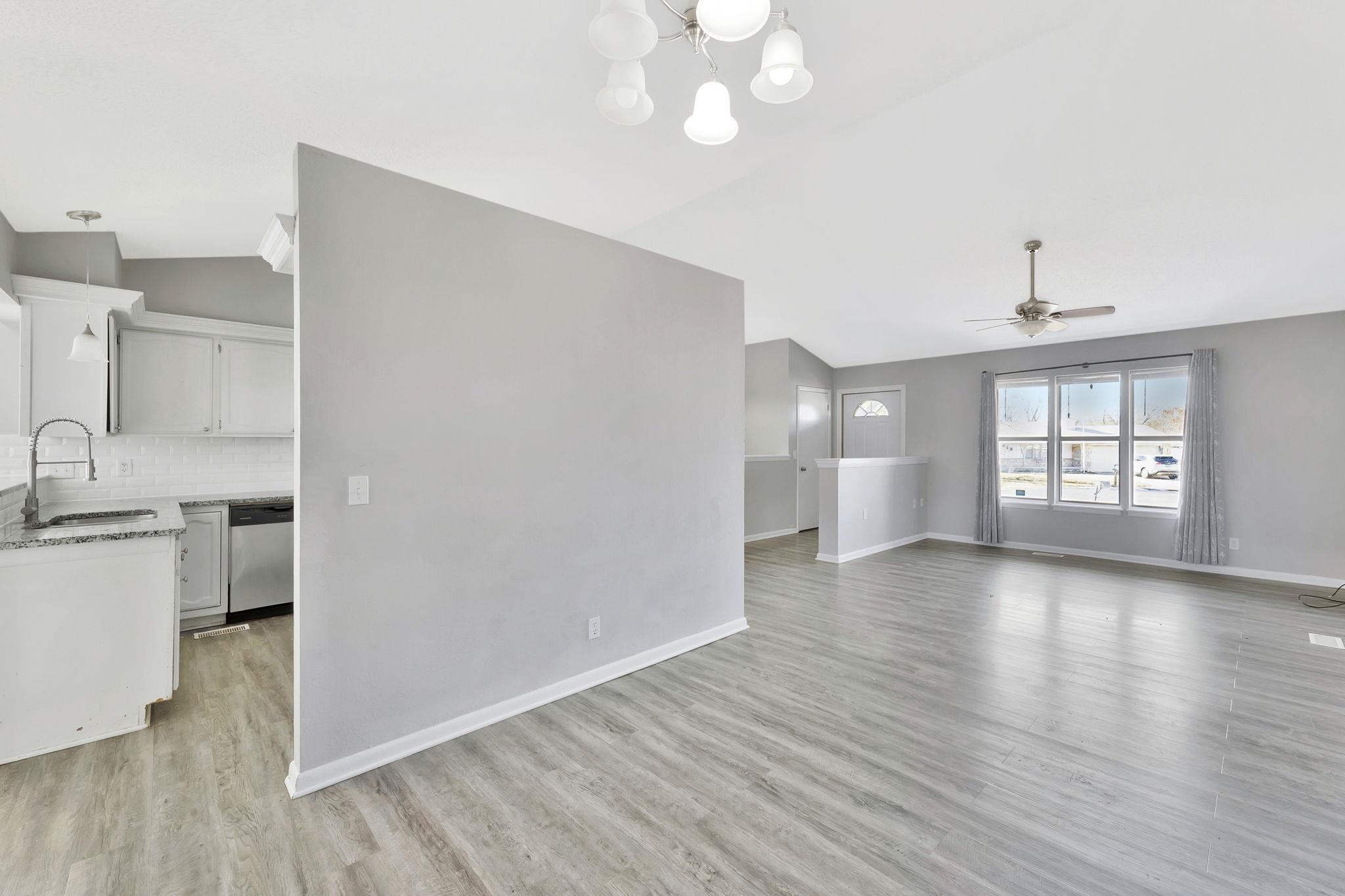 318 S Countryside Andover KS 67002