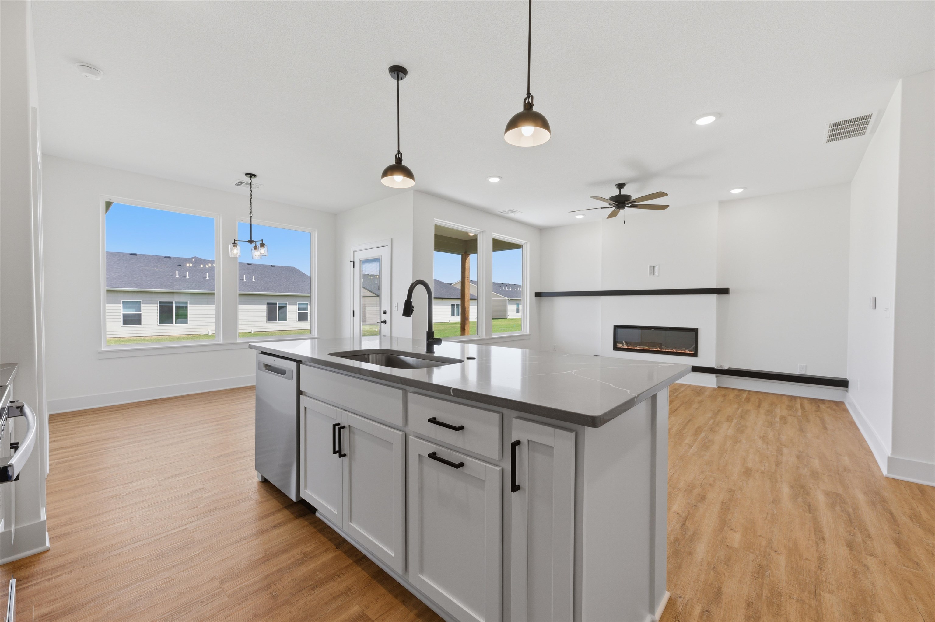 614 E Elmwood Street Park City KS 67147-1124