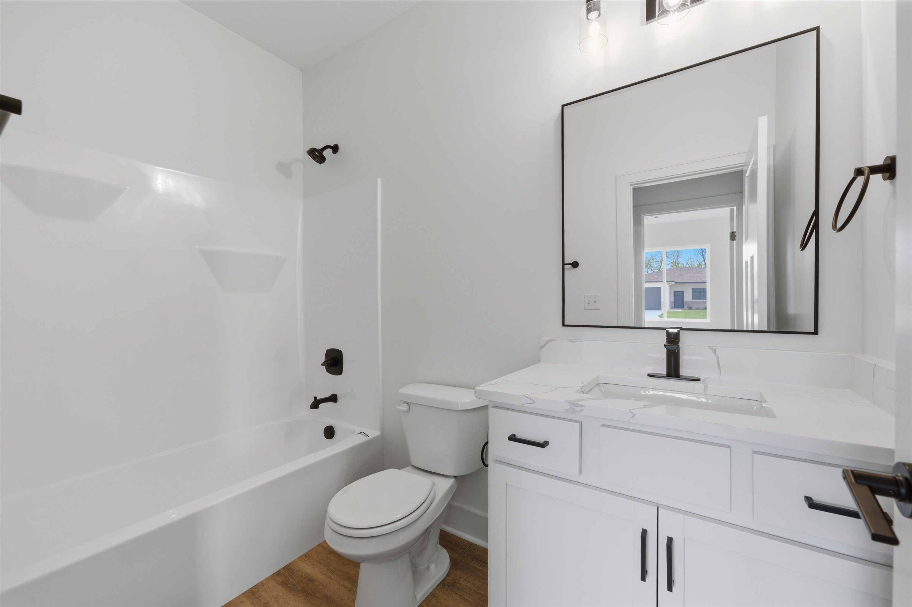 614 E Elmwood Street Park City KS 67147-1124