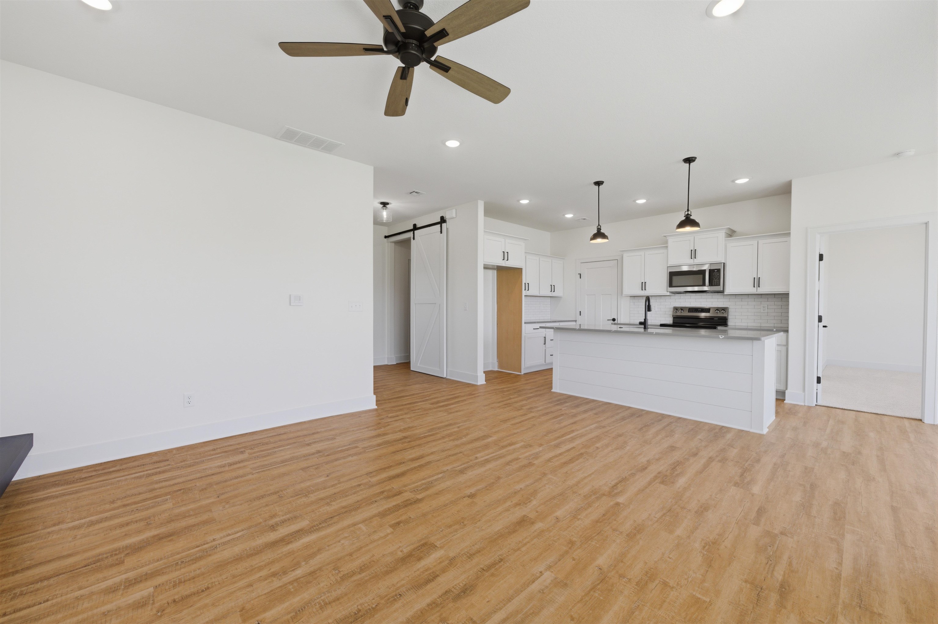 614 E Elmwood Street Park City KS 67147-1124