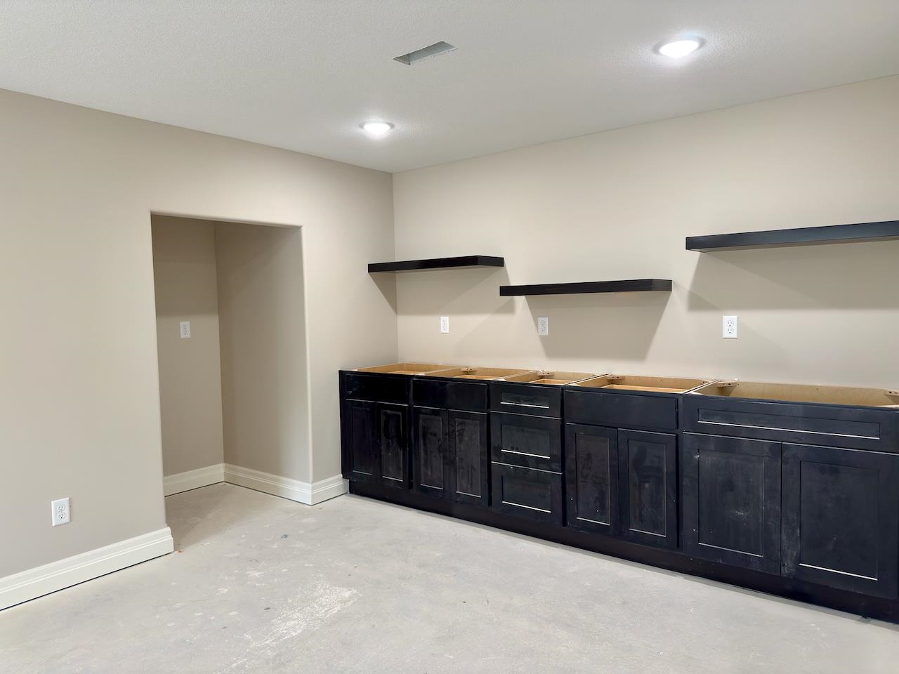5881 N St Paul Court Wichita KS 67204