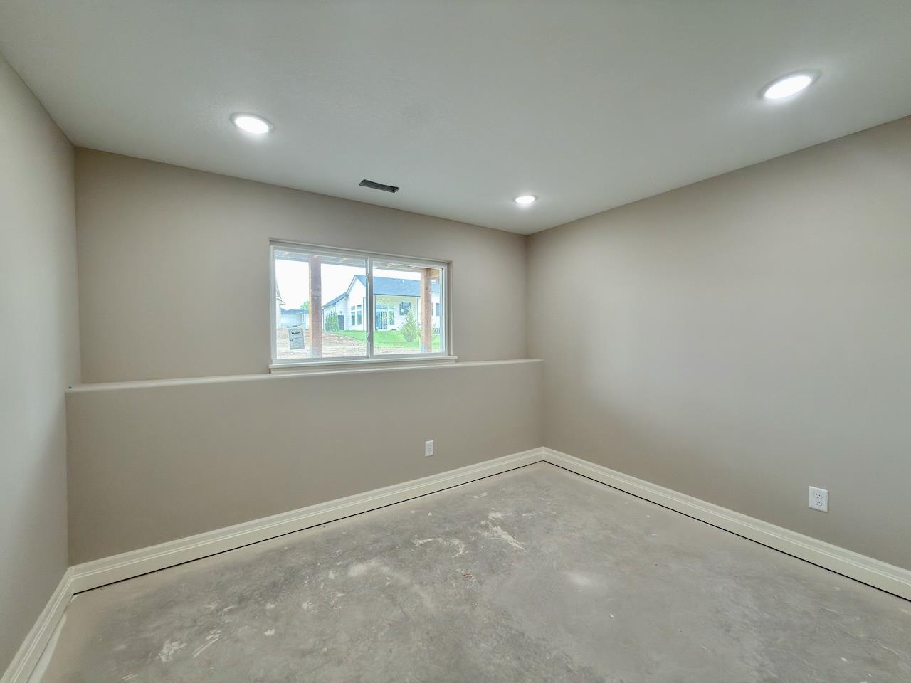 5881 N St Paul Court Wichita KS 67204