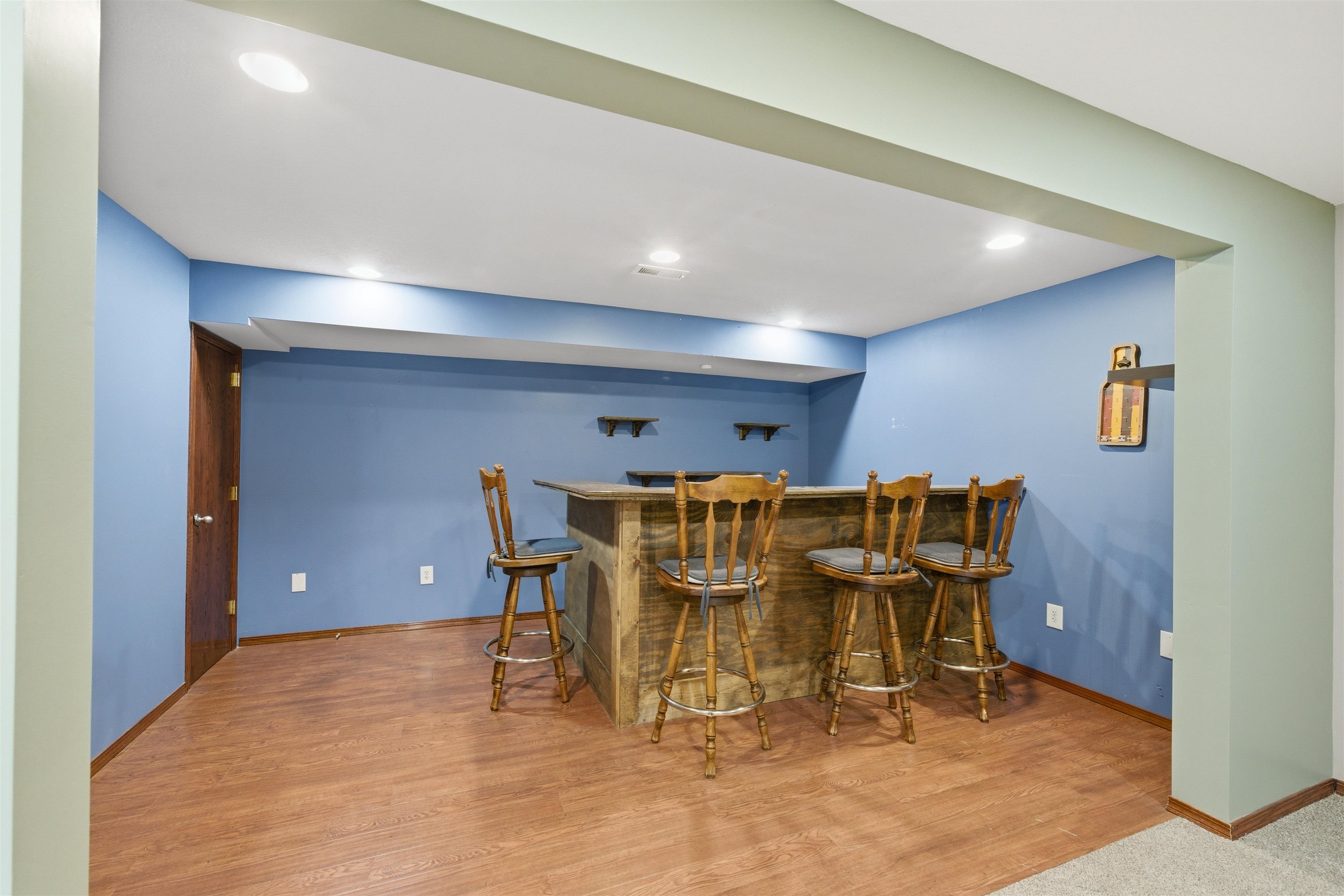 2302 S Rogers Lane Wichita KS 67235