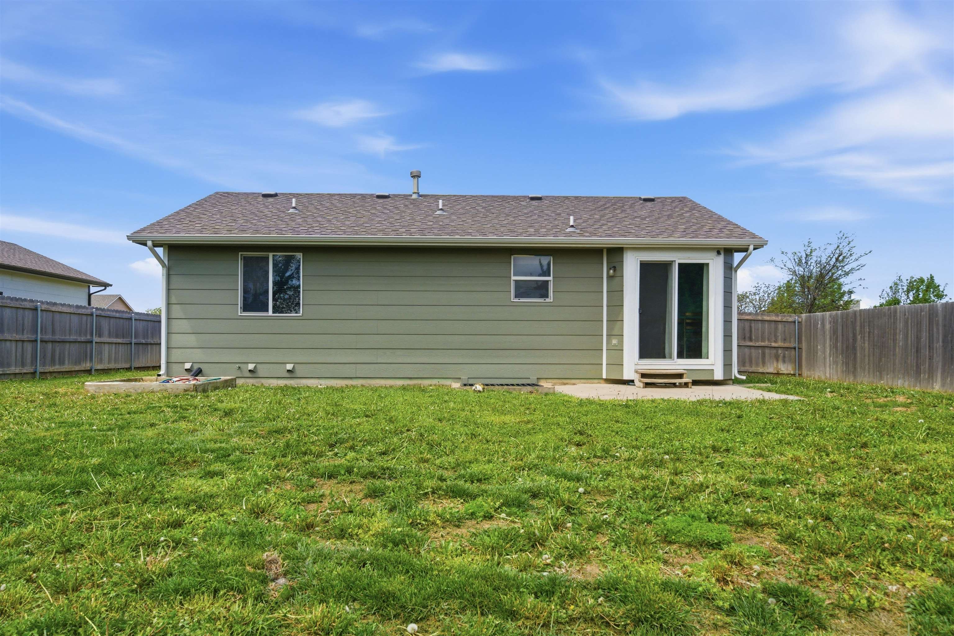 2302 S Rogers Lane Wichita KS 67235