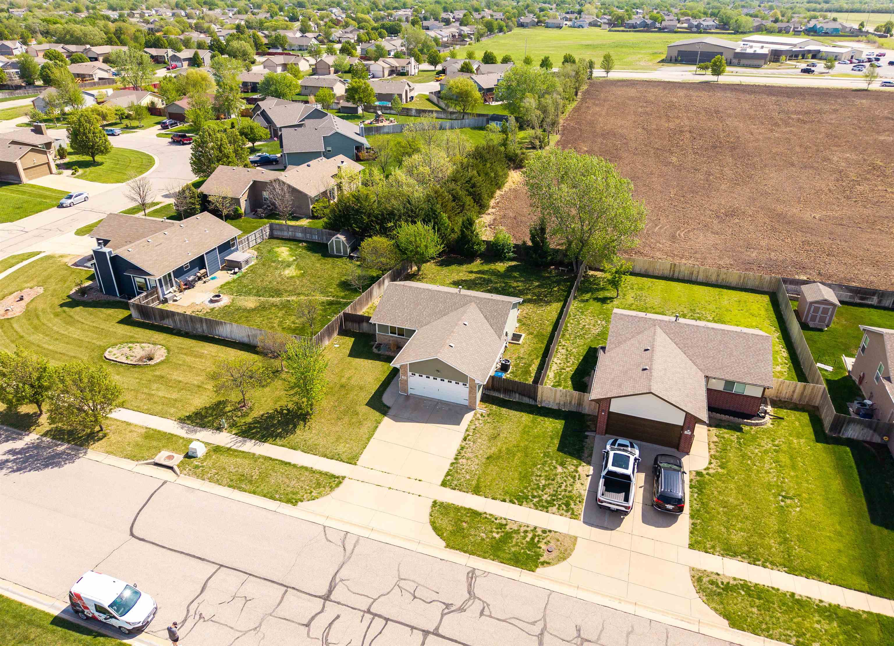 2302 S Rogers Lane Wichita KS 67235