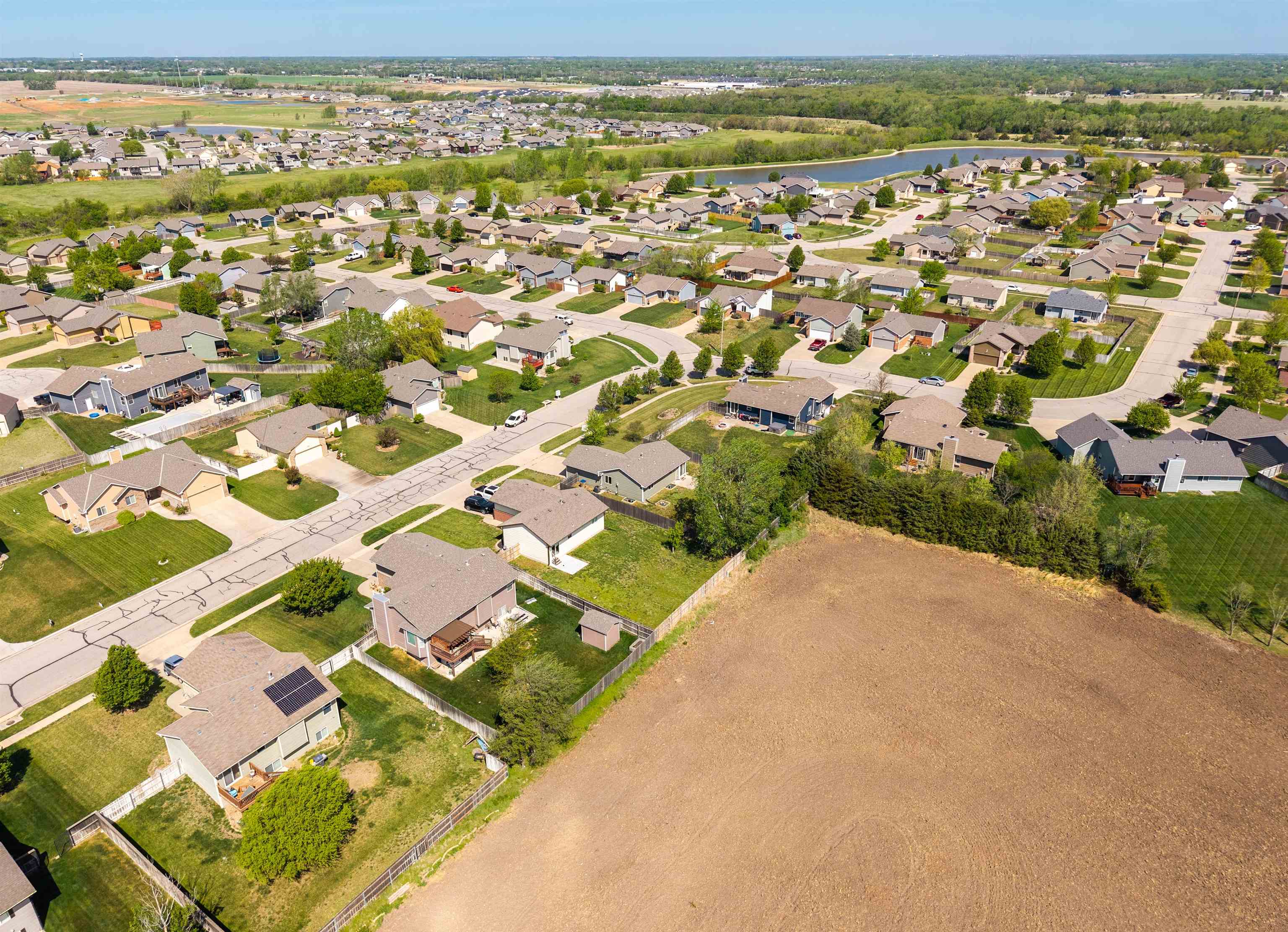 2302 S Rogers Lane Wichita KS 67235