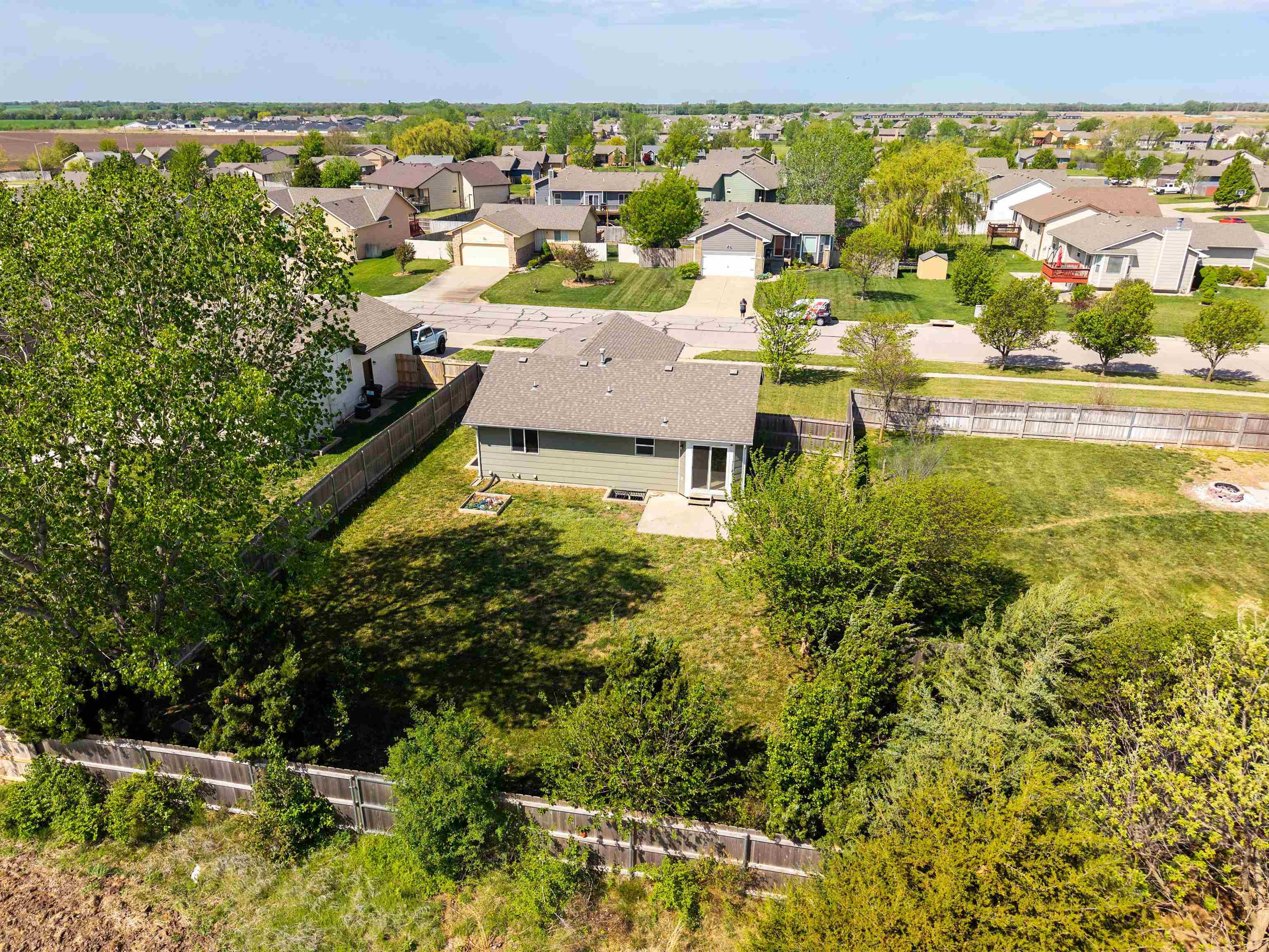 2302 S Rogers Lane Wichita KS 67235