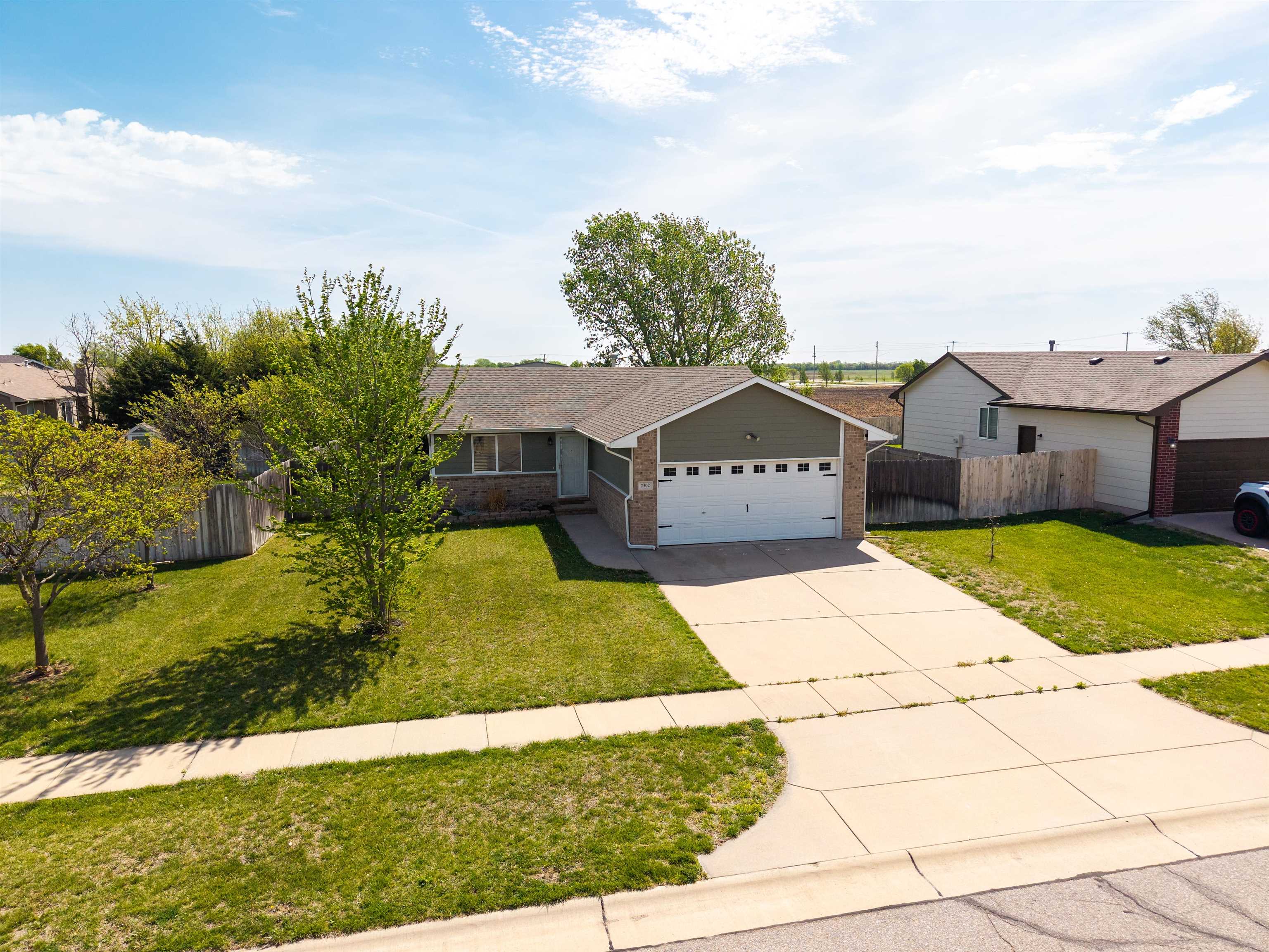 2302 S Rogers Lane Wichita KS 67235