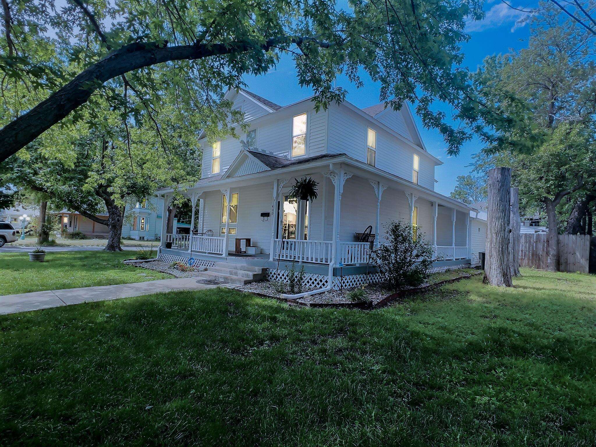 400 E 1st Street Newton KS 67114