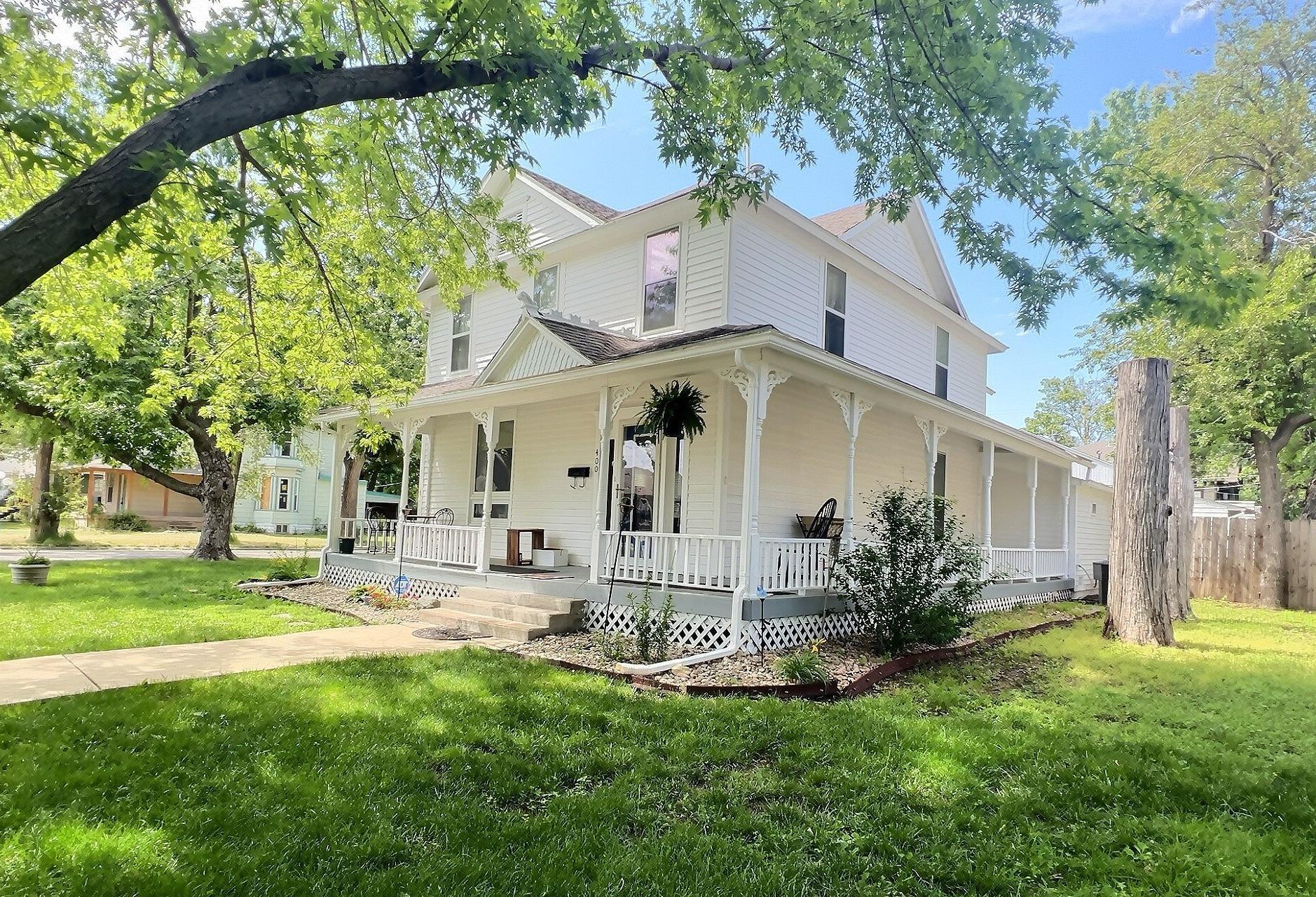 400 E 1st Street Newton KS 67114