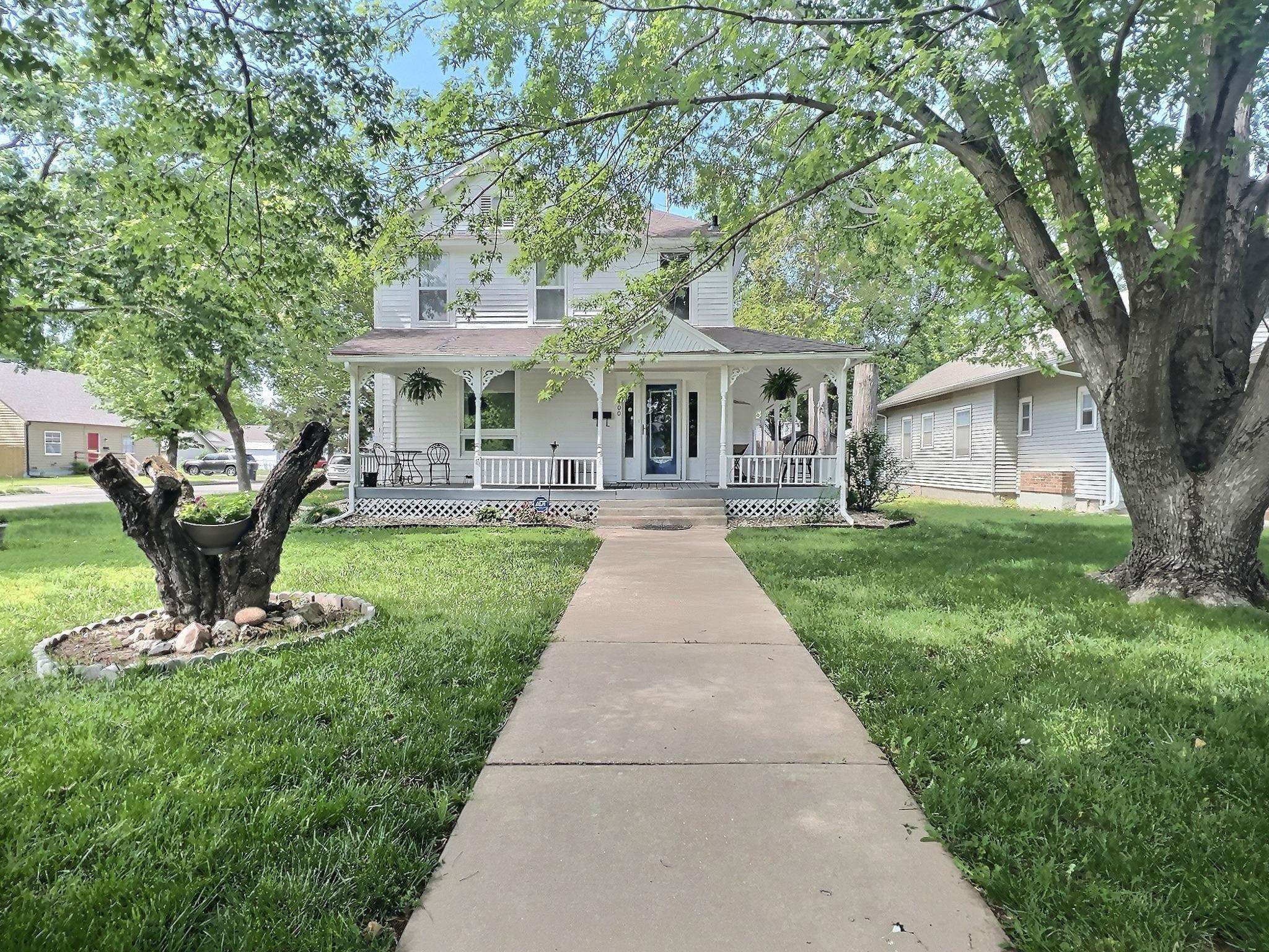 400 E 1st Street Newton KS 67114