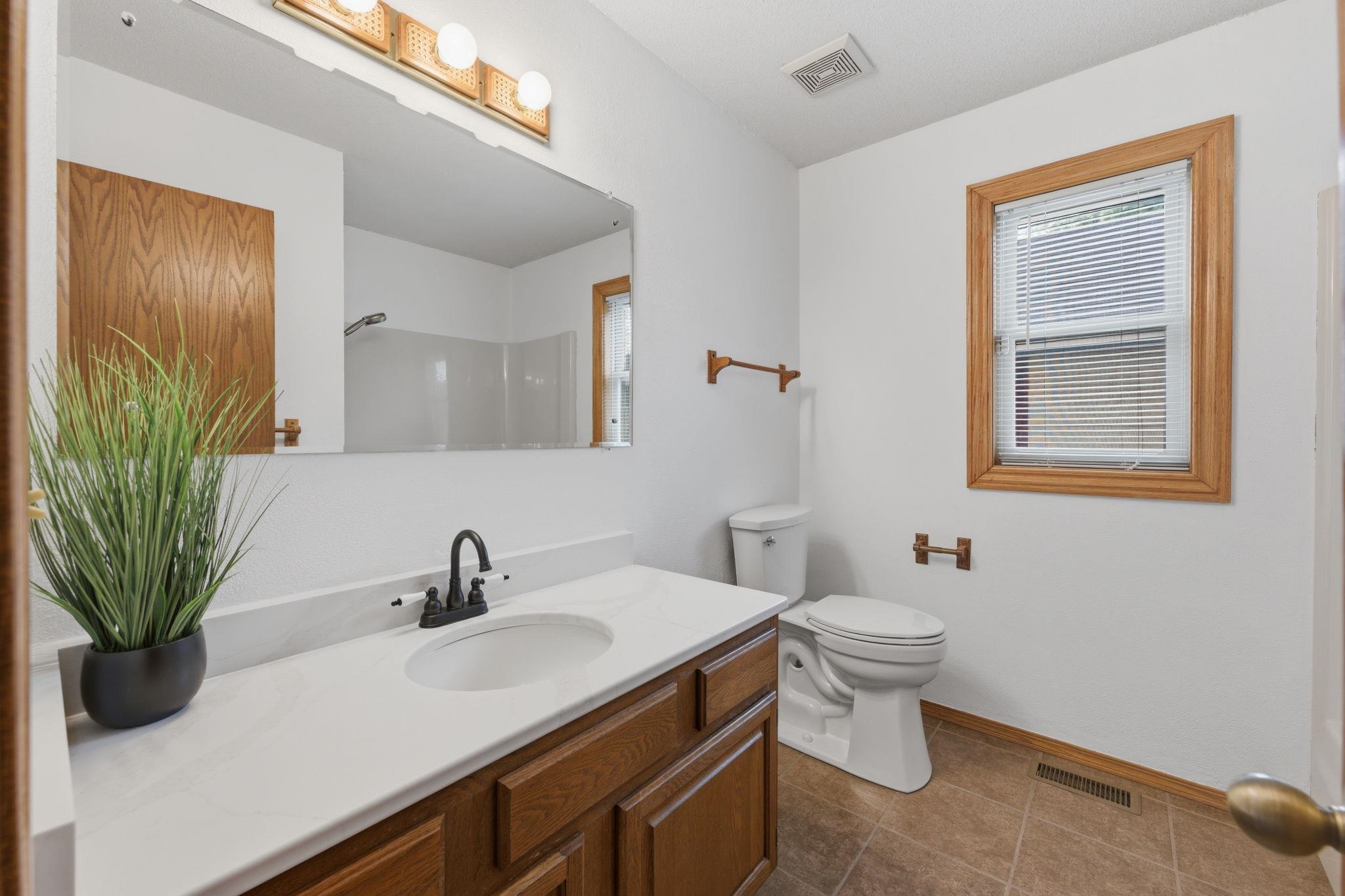 7814 W Westlawn Wichita KS 67212