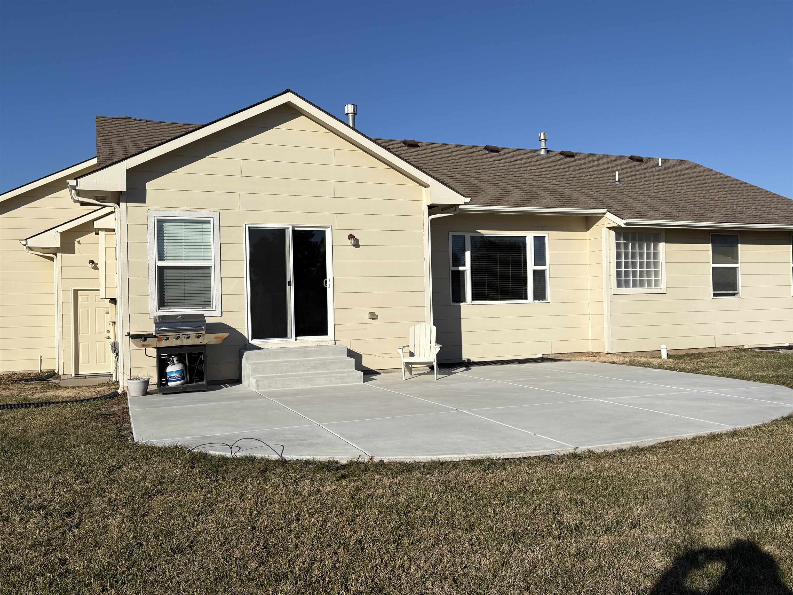 1625 E Woodbrook Lane Derby KS 67037