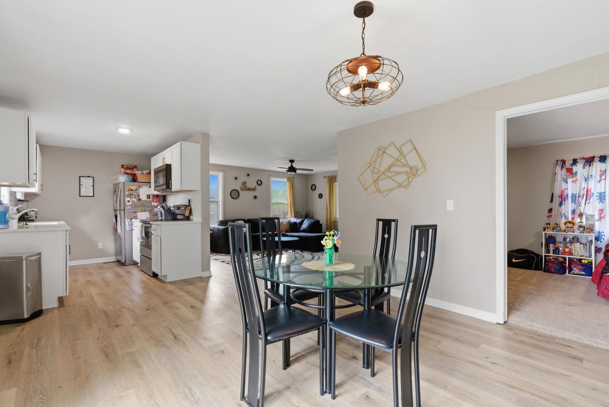 1836 S Bonn Wichita KS 67213