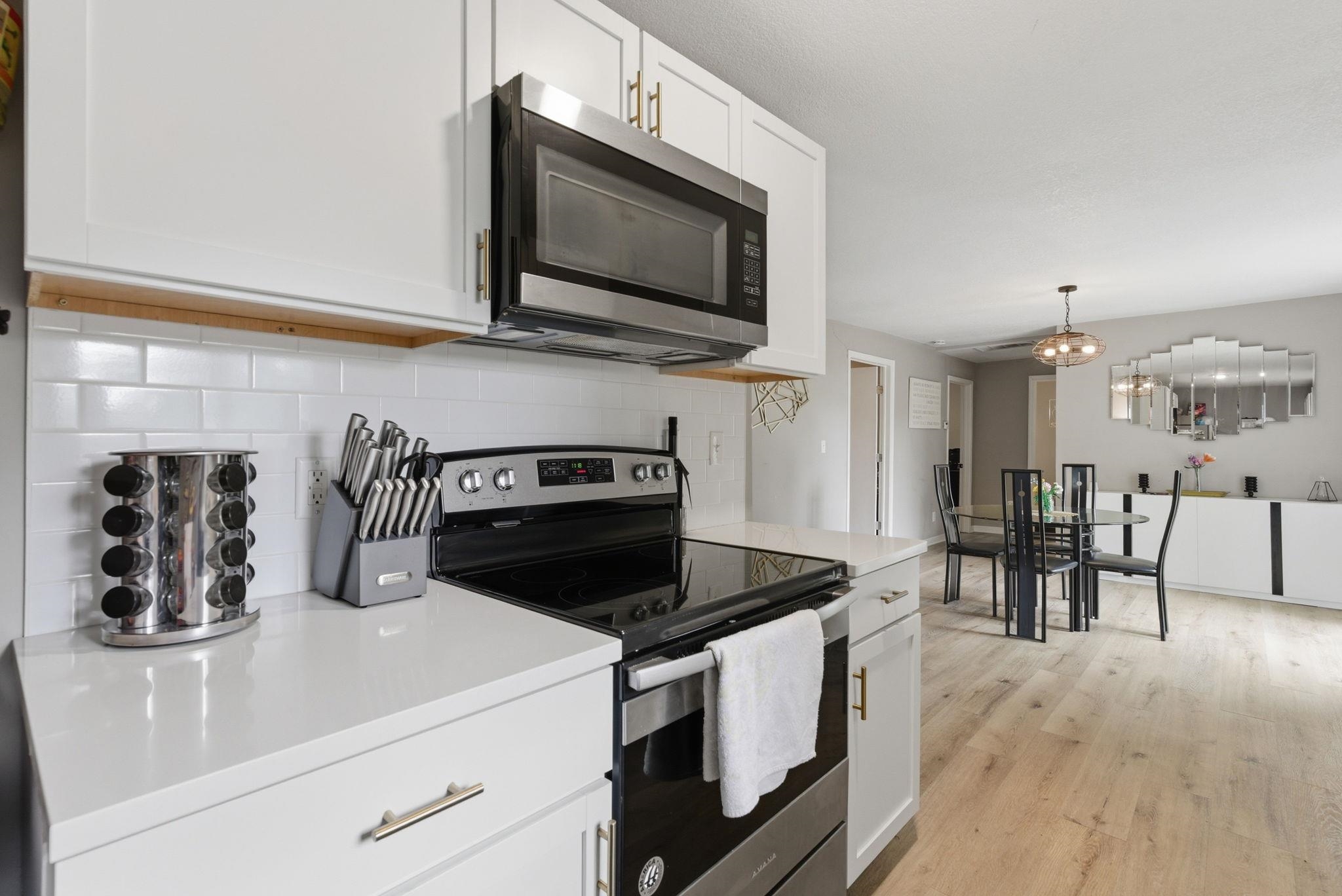 1836 S Bonn Wichita KS 67213