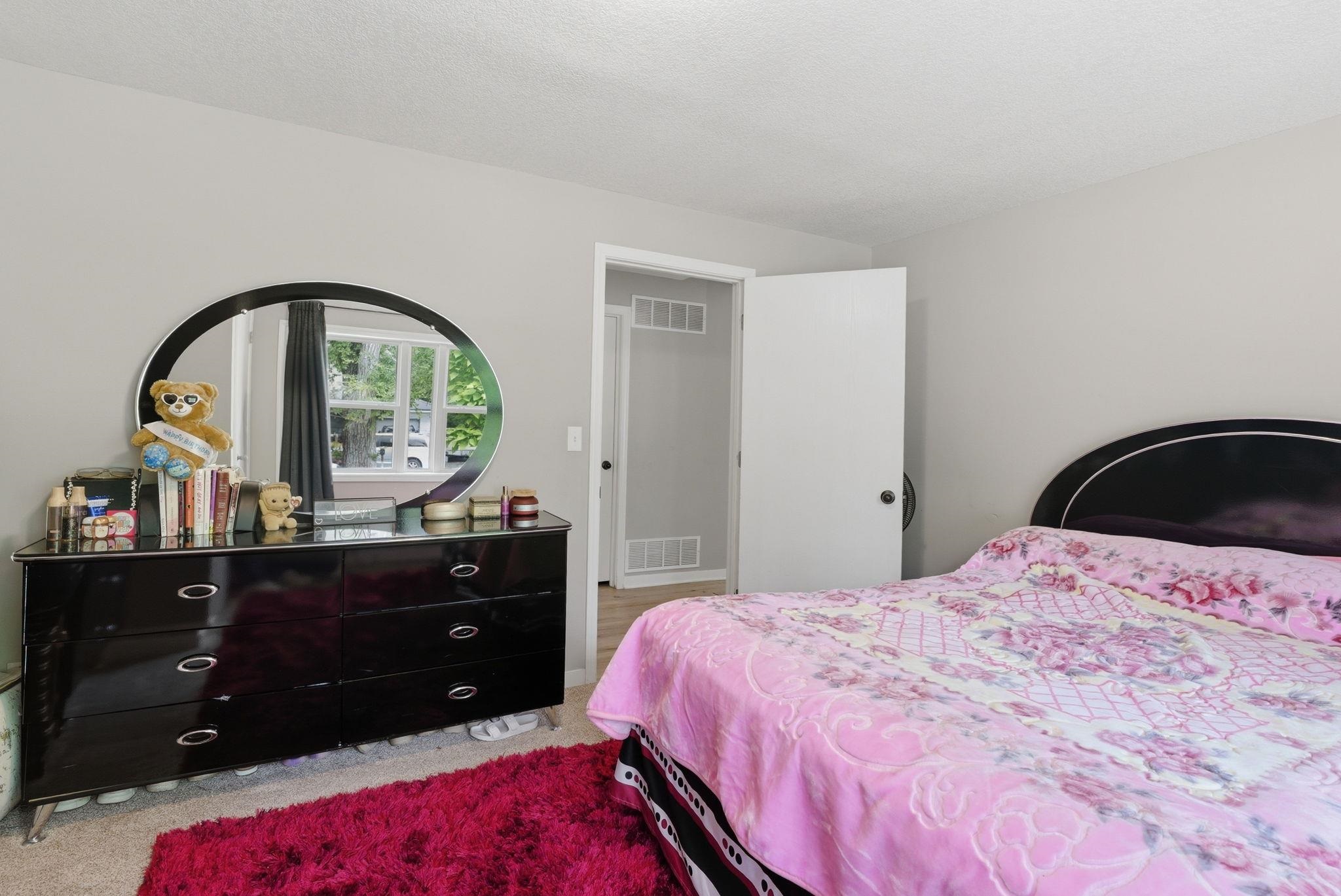 1836 S Bonn Wichita KS 67213