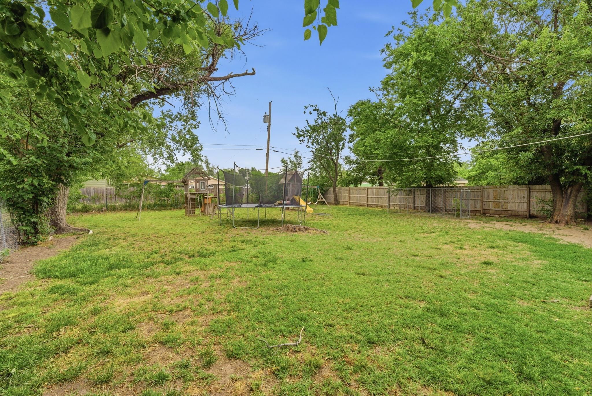 1836 S Bonn Wichita KS 67213