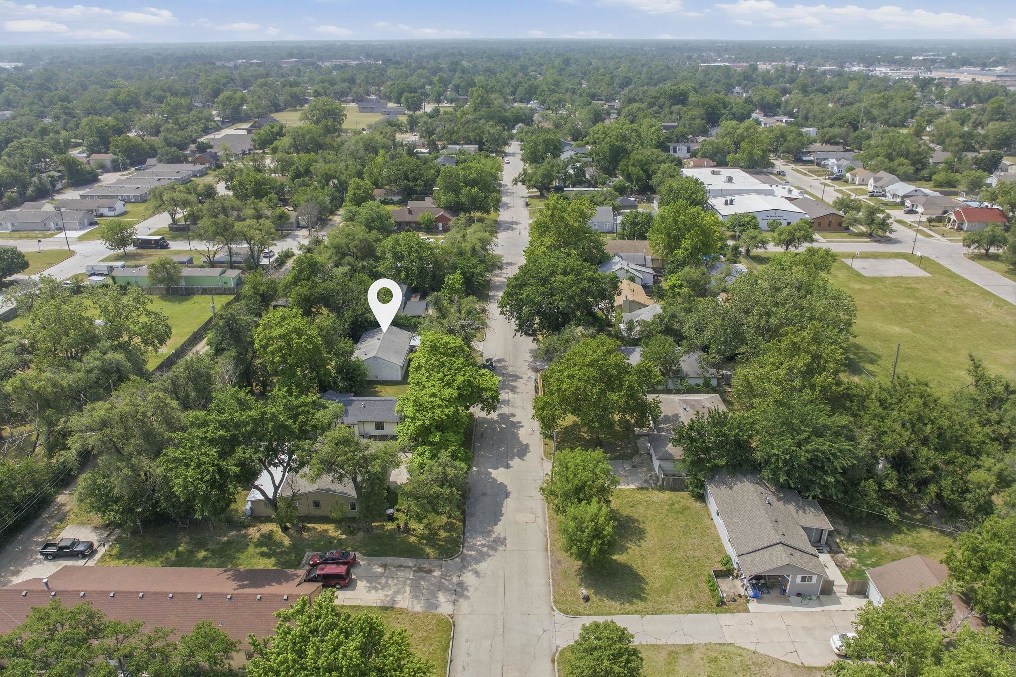 1836 S Bonn Wichita KS 67213