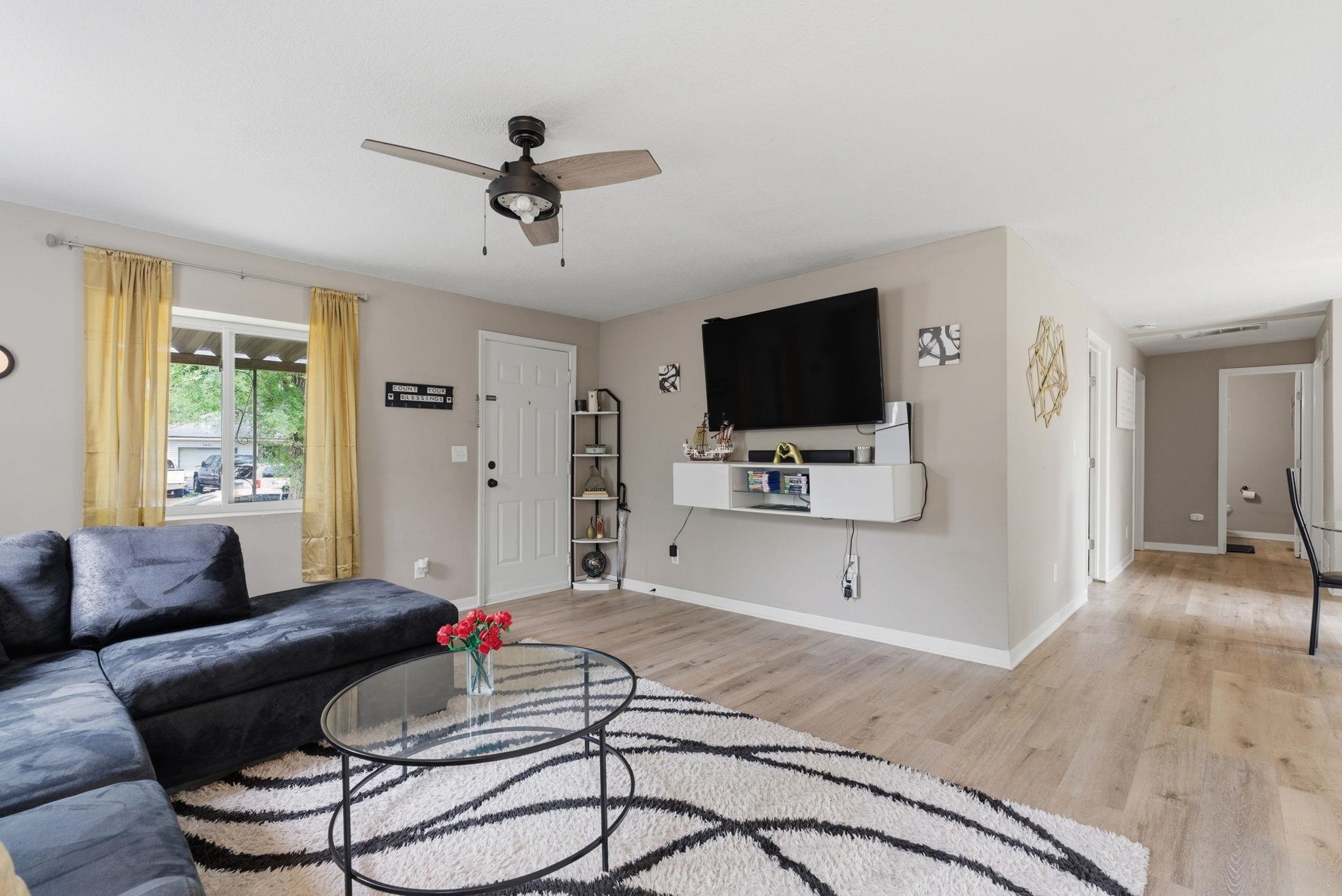 1836 S Bonn Wichita KS 67213