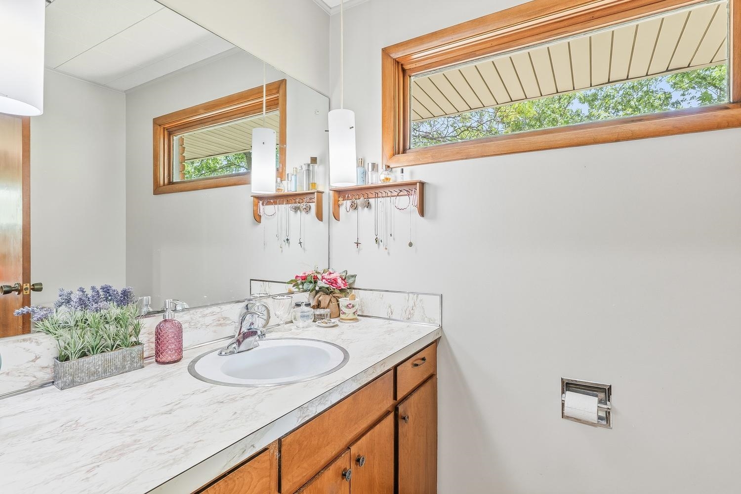 230 S Westview Andover KS 67002