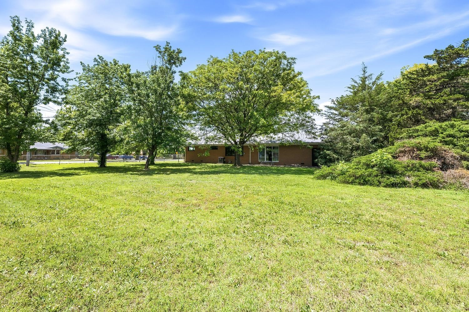230 S Westview Andover KS 67002