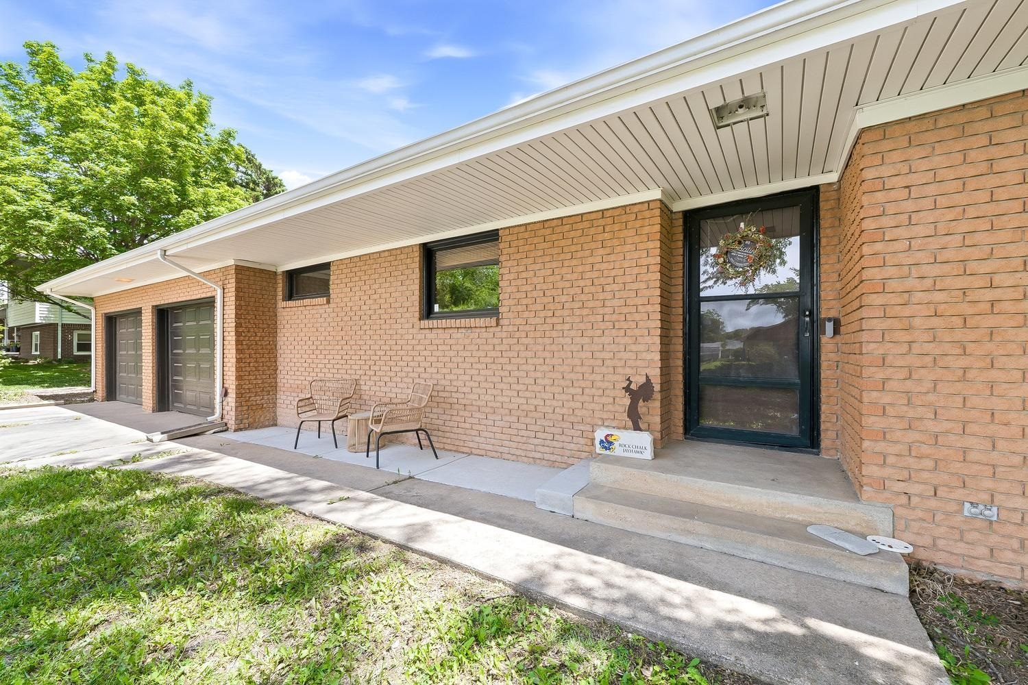 230 S Westview Andover KS 67002