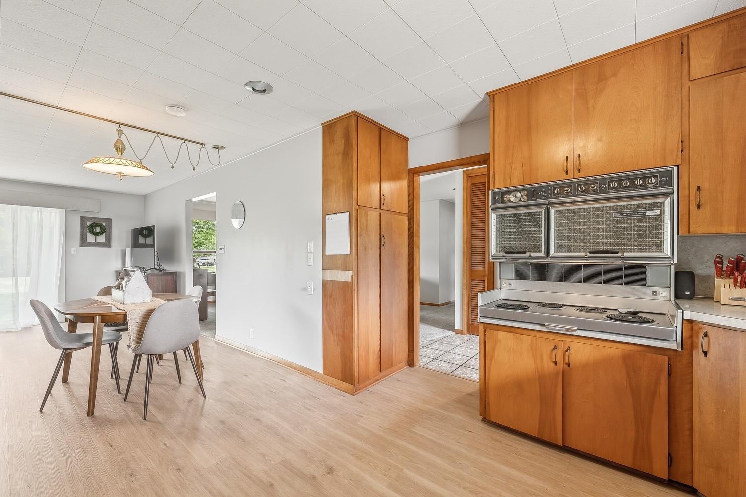 230 S Westview Andover KS 67002