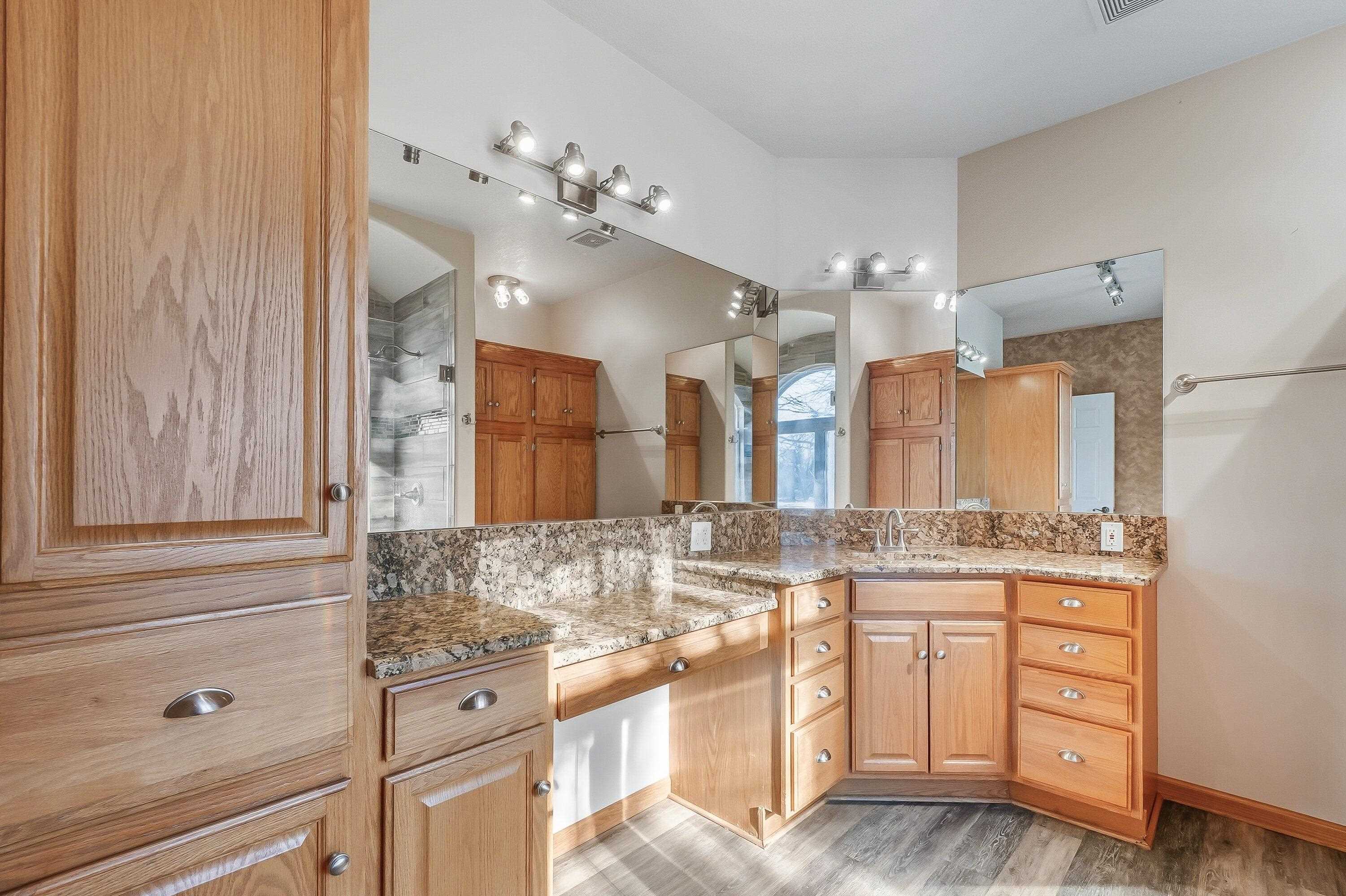 7200 E 55th Court S Derby KS 67037