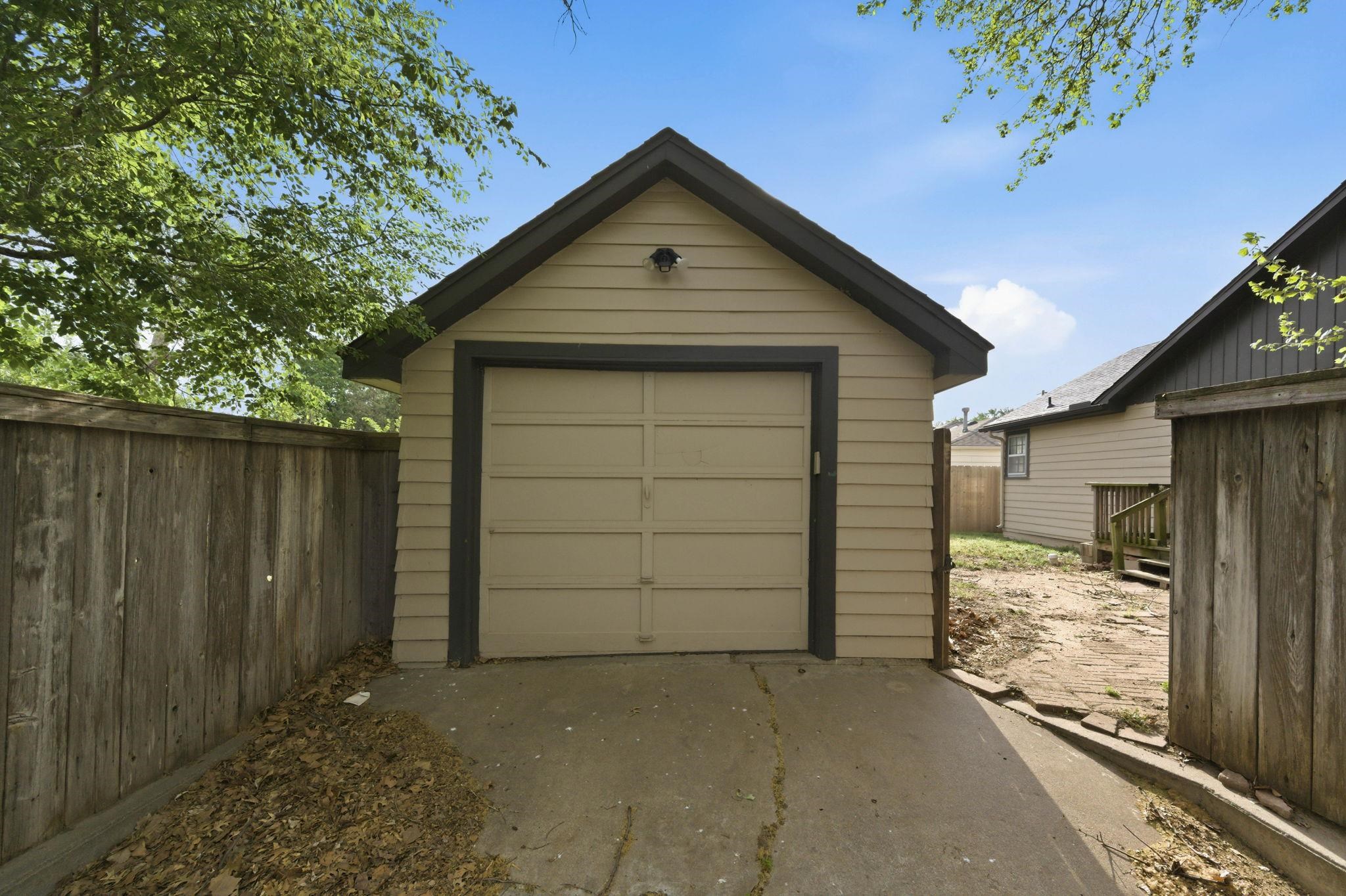 1124 W 20th Wichita KS 67203