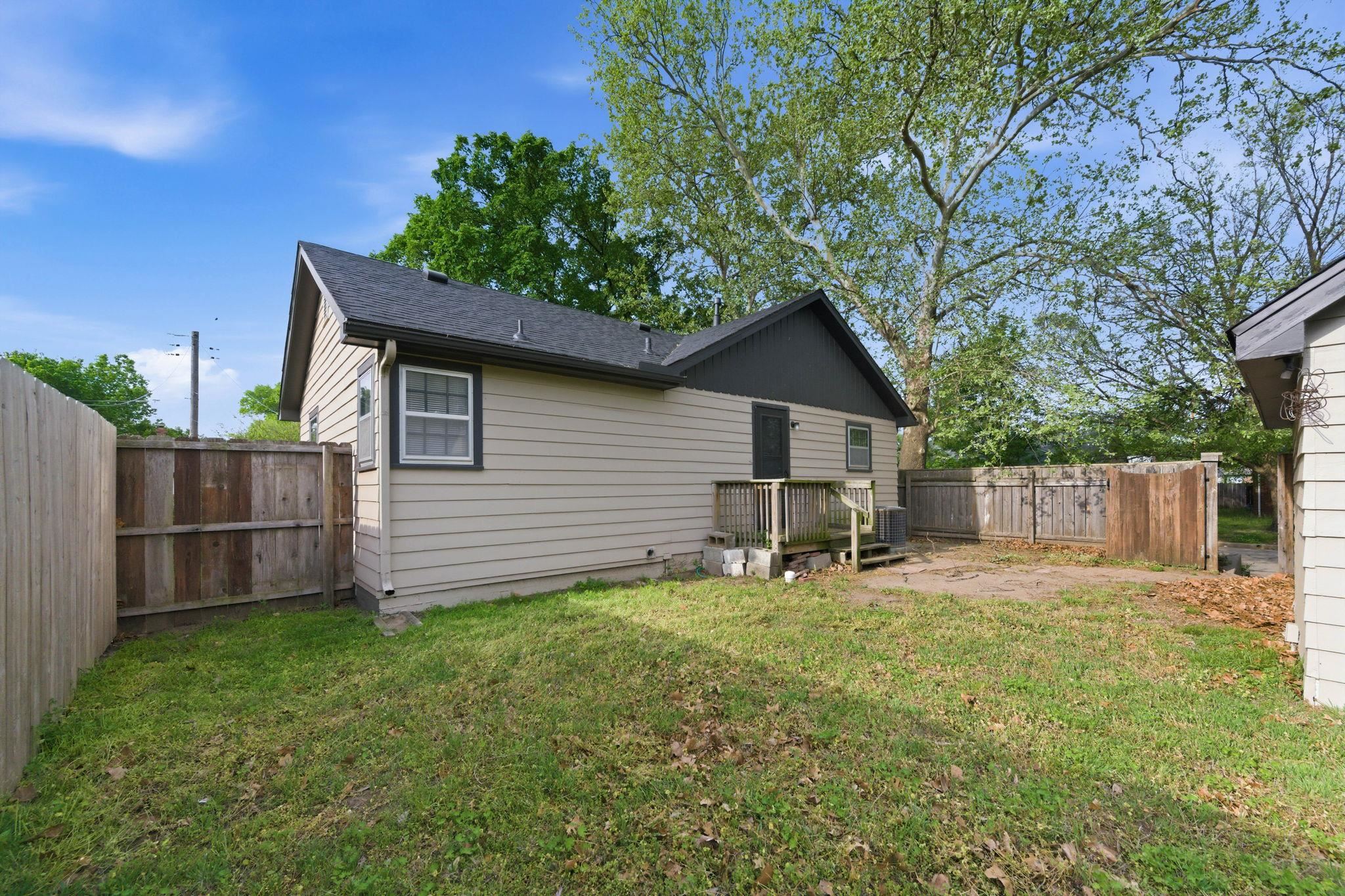1124 W 20th Wichita KS 67203