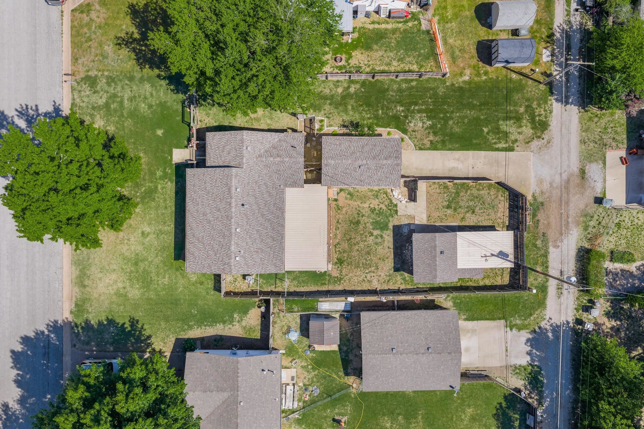 1319 N Poplar Street Wellington KS 67152