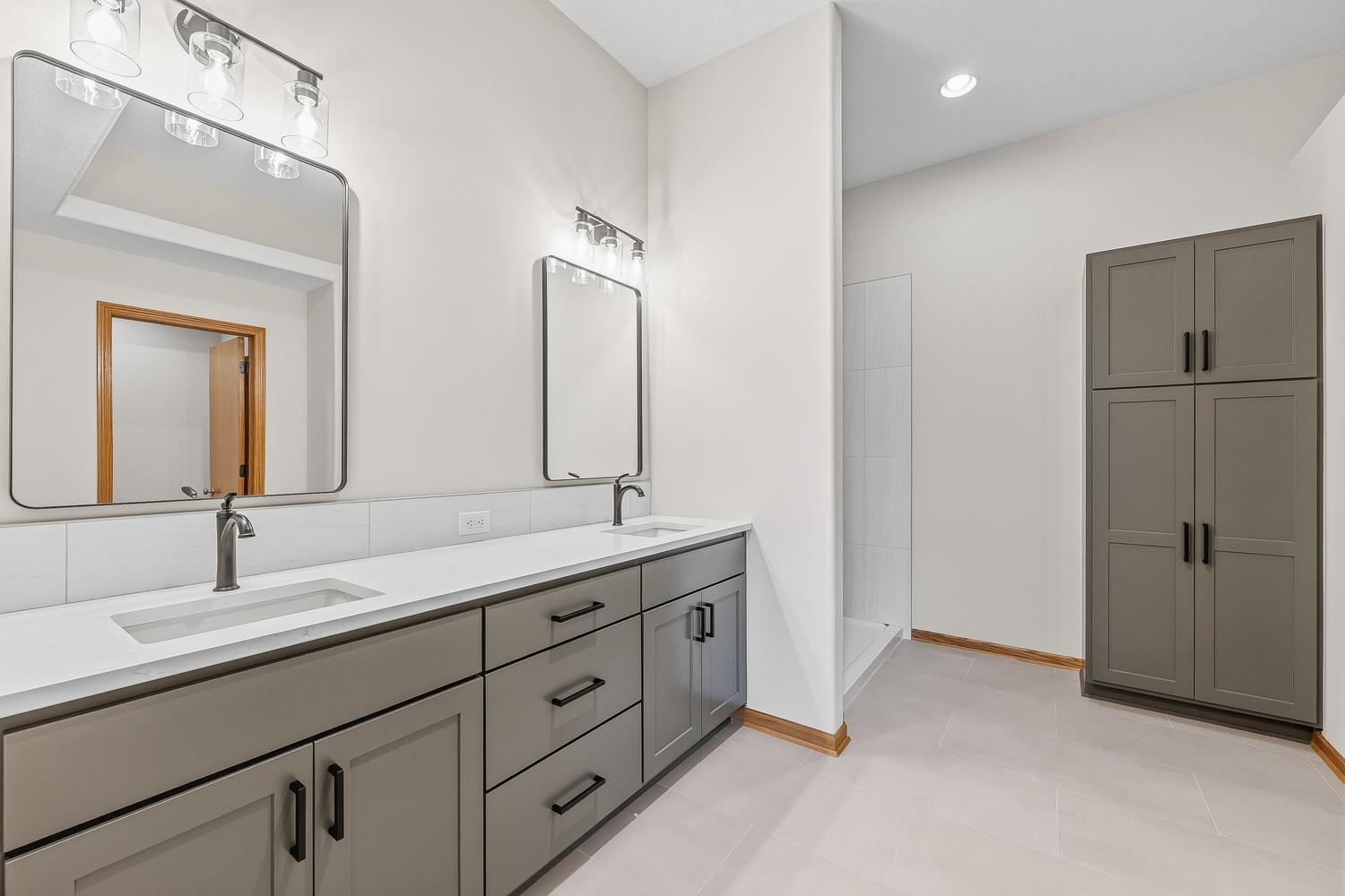 8706 E Scragg Wichita KS 67226