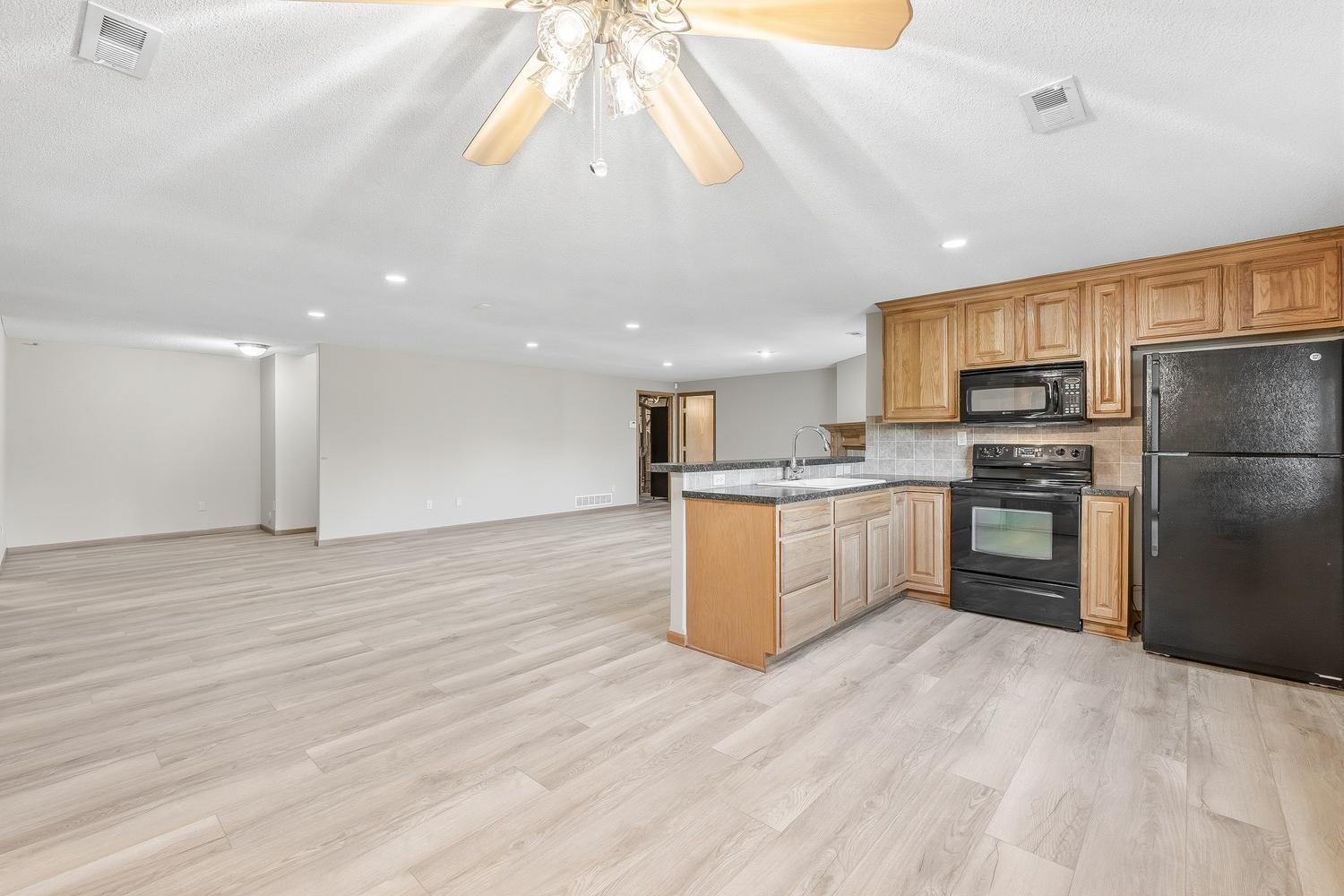 8706 E Scragg Wichita KS 67226
