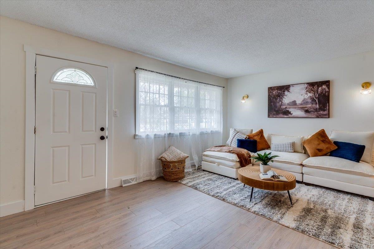 565 S Circle Drive Derby KS 67037