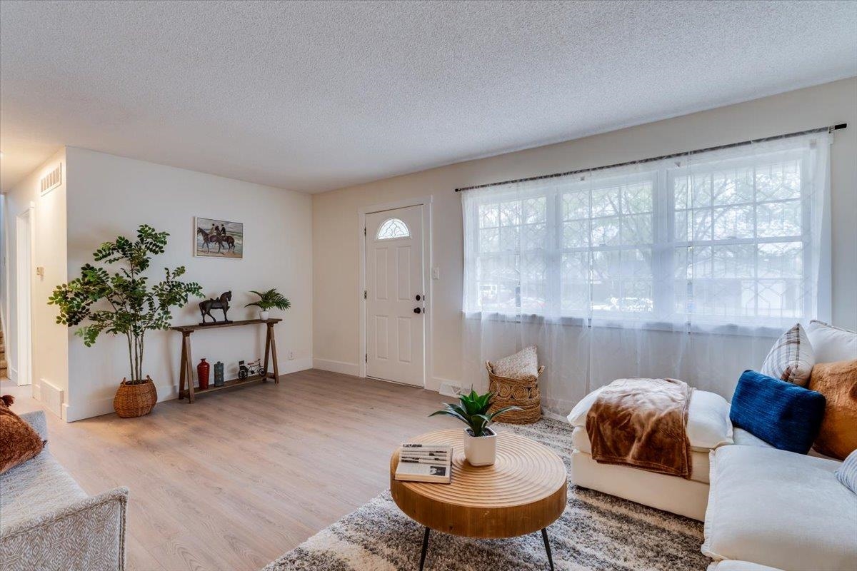 565 S Circle Drive Derby KS 67037