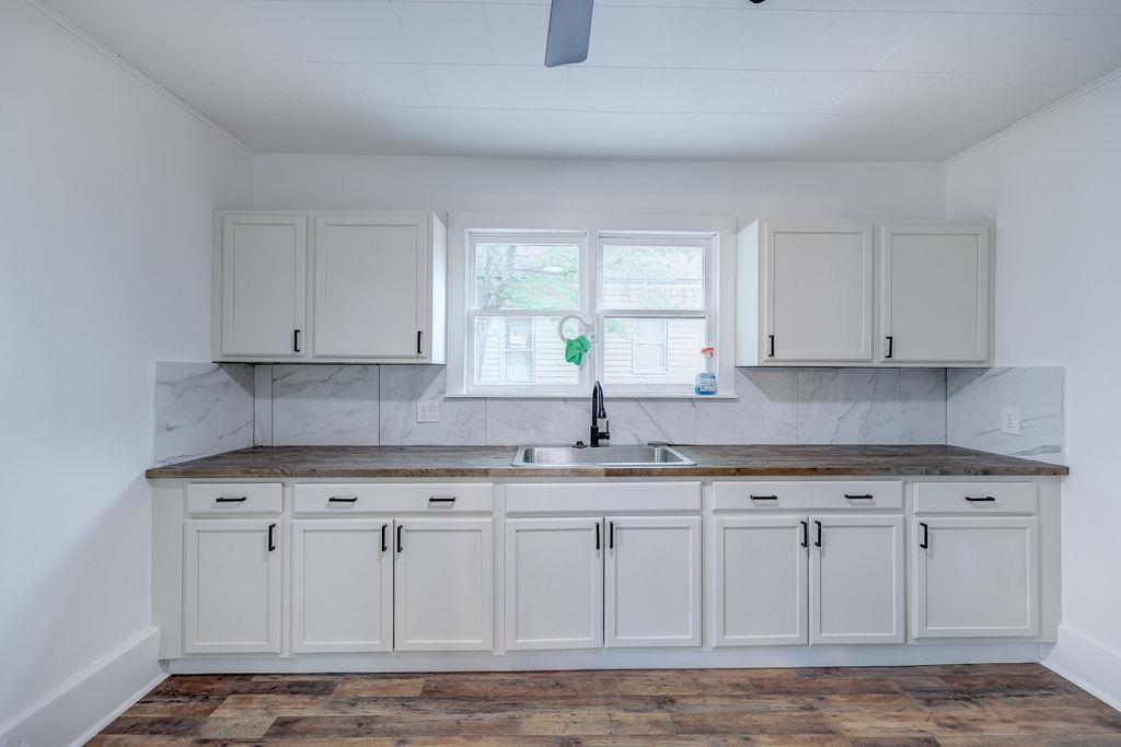 1516 E 11th Avenue Winfield KS 67156