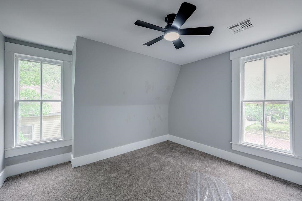 1516 E 11th Avenue Winfield KS 67156