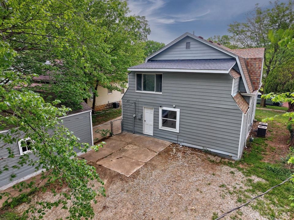 1516 E 11th Avenue Winfield KS 67156