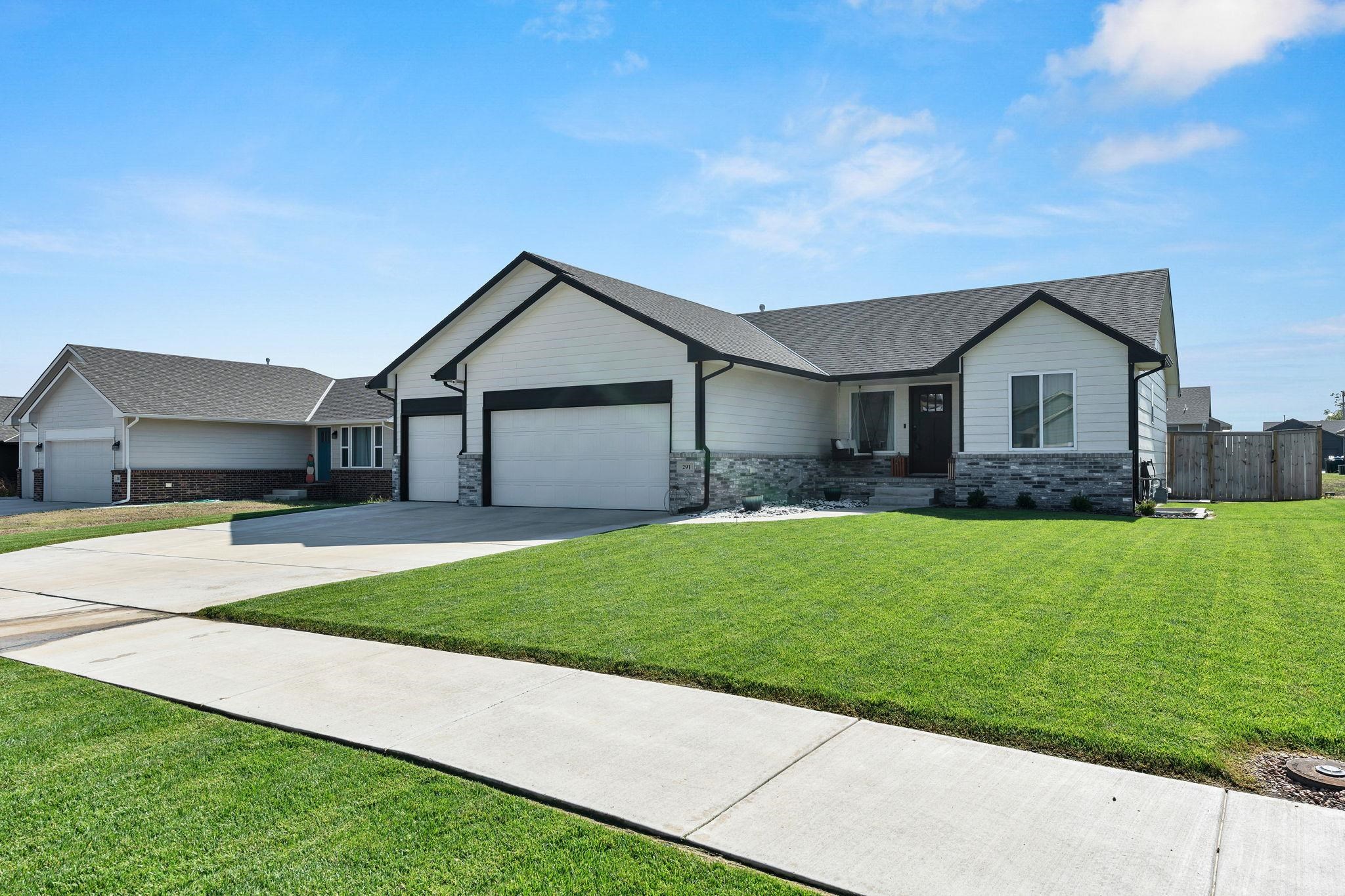 291 W Dusk Drive Rose Hill KS 67133