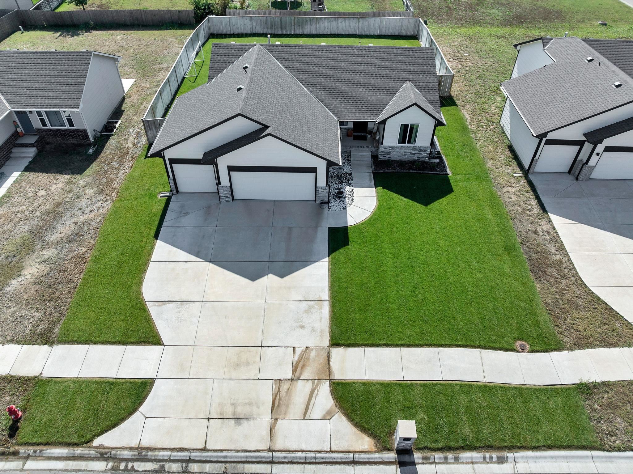 291 W Dusk Drive Rose Hill KS 67133