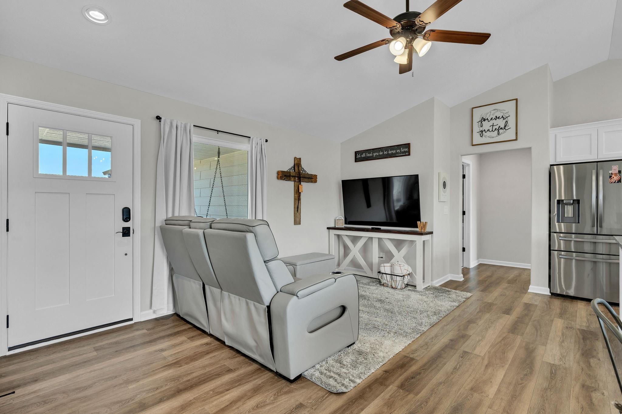 291 W Dusk Drive Rose Hill KS 67133