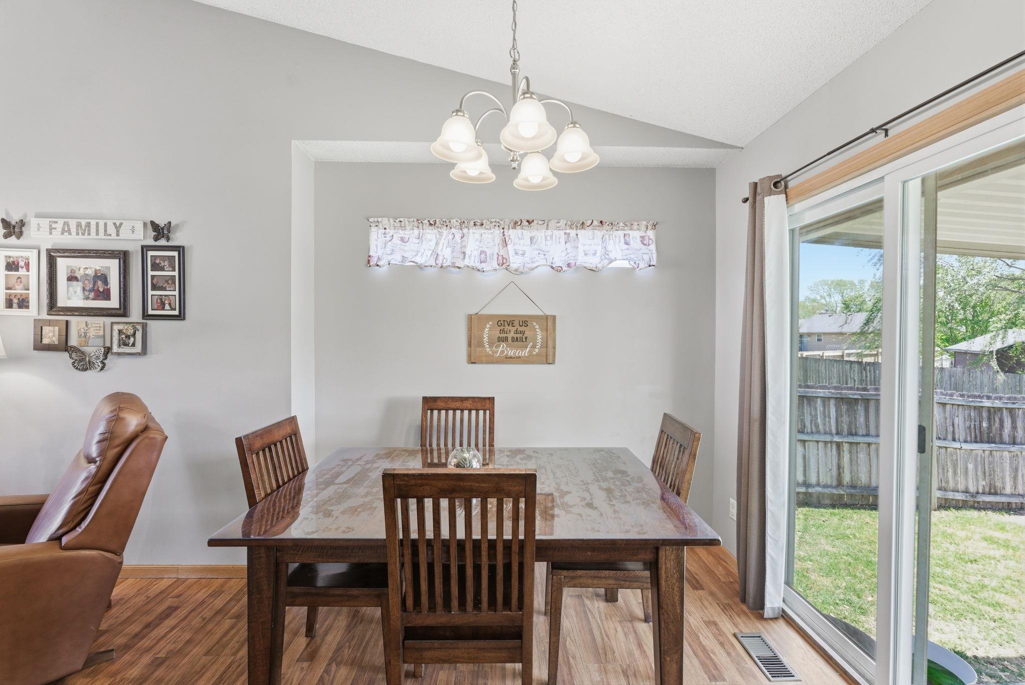 941 E Forest Court Haysville KS 67060