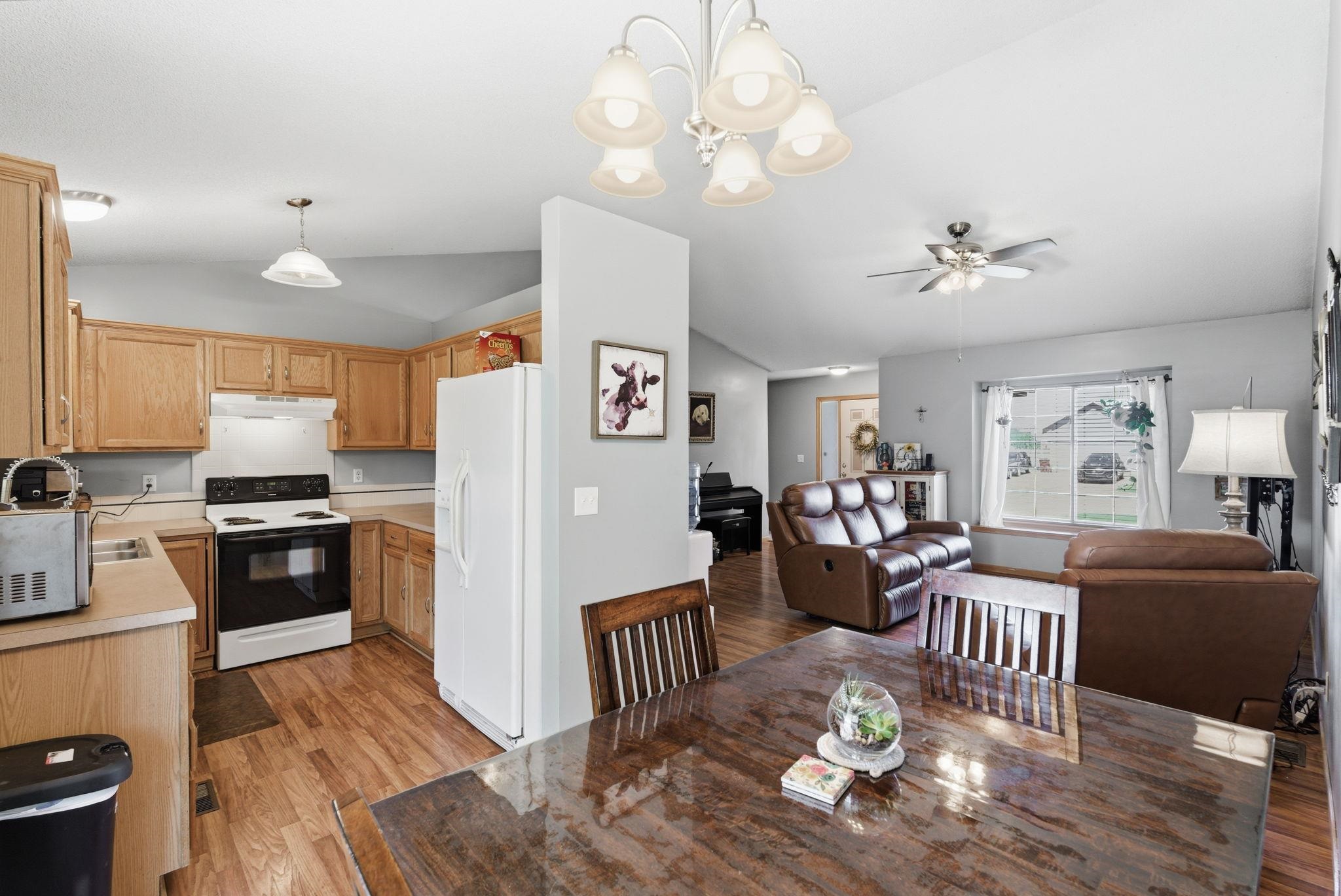 941 E Forest Court Haysville KS 67060