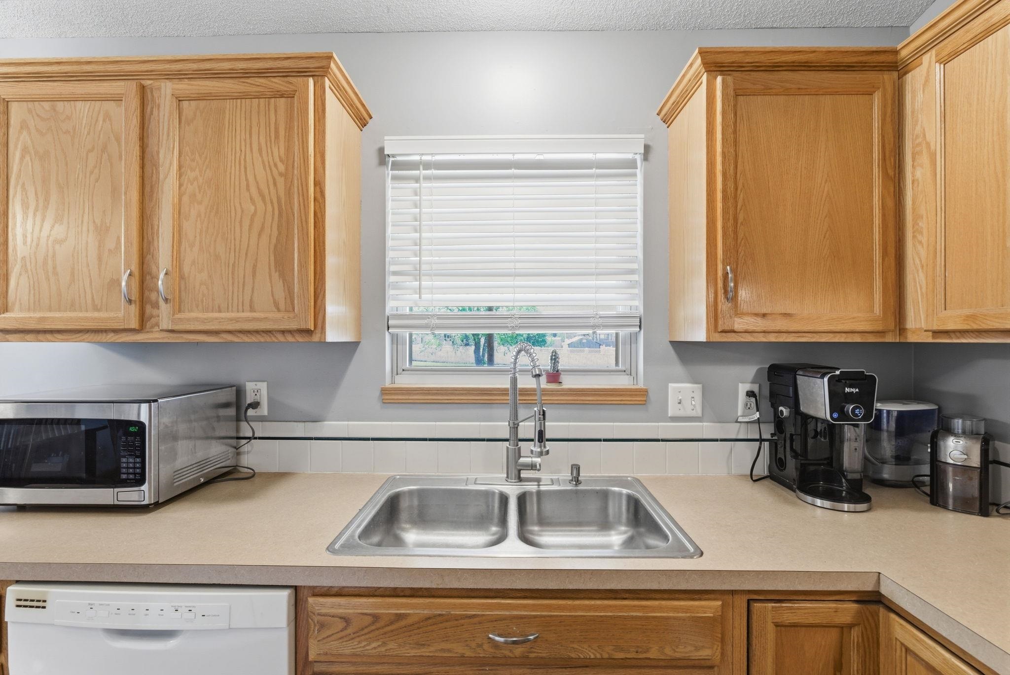 941 E Forest Court Haysville KS 67060